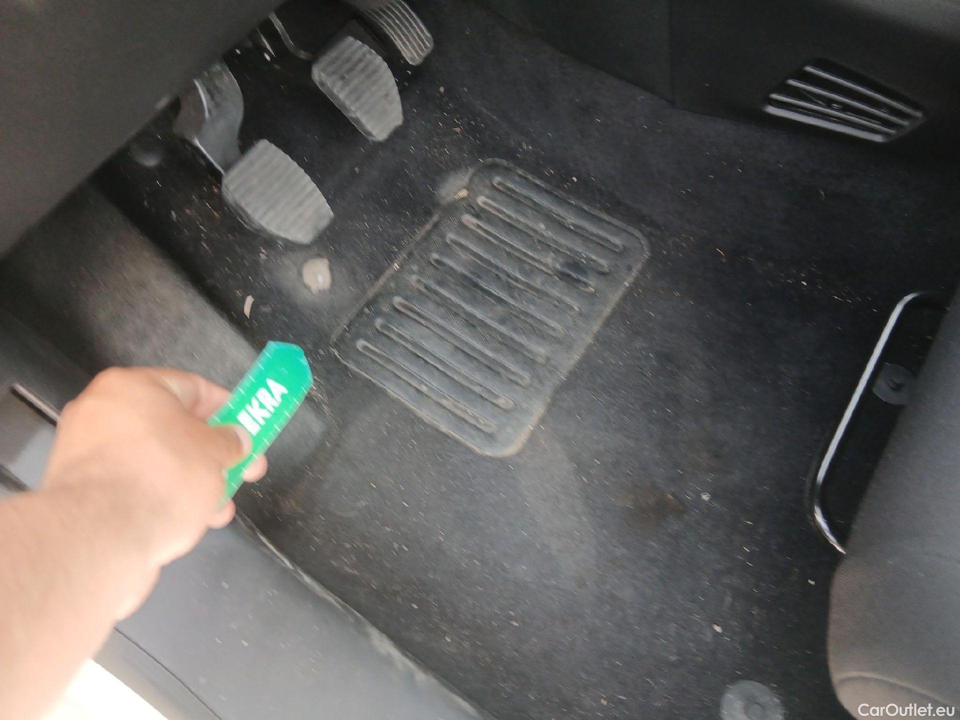  Citroen  C3 CITROEN  / 2020 / 5P / berlina con portón BlueHDi 75KW (100CV) S&S FEEL #6