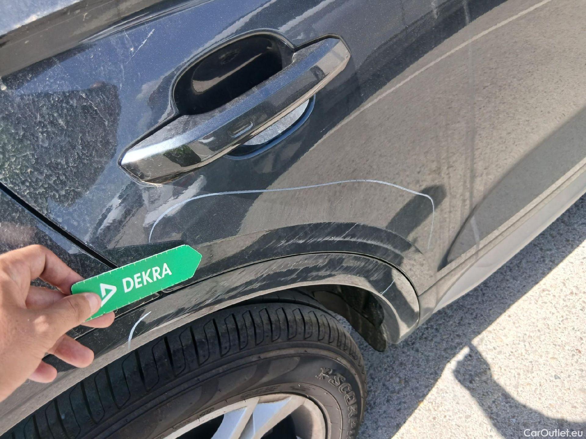  Audi  Q5 AUDI  / 2016 / 5P / todoterreno Design 35 TDI 120kW S tronic (AC) #22