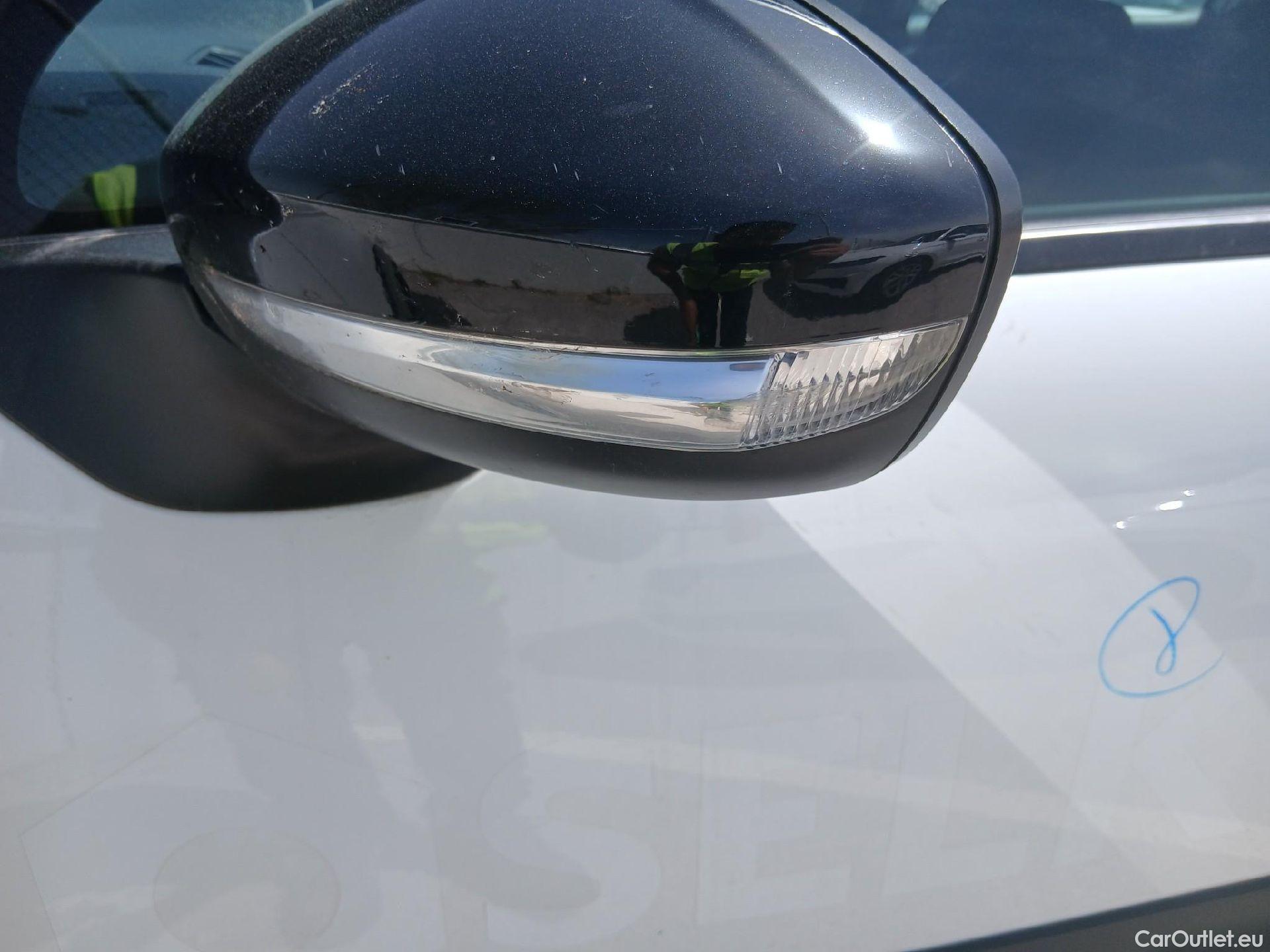  Citroen  C3 CITROEN  / 2020 / 5P / berlina con portón BlueHDi 75KW (100CV) S&S FEEL #18