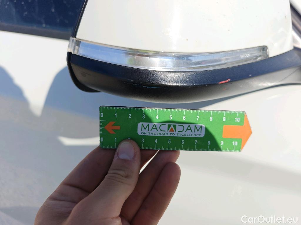  Bmw  Serie 1 BMW  / 2015 / 5P / berlina con portón 116d #63