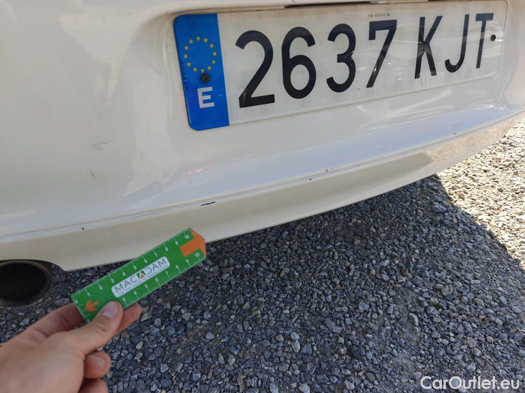  Bmw  Serie 1 BMW  / 2015 / 5P / berlina con portón 116d #43