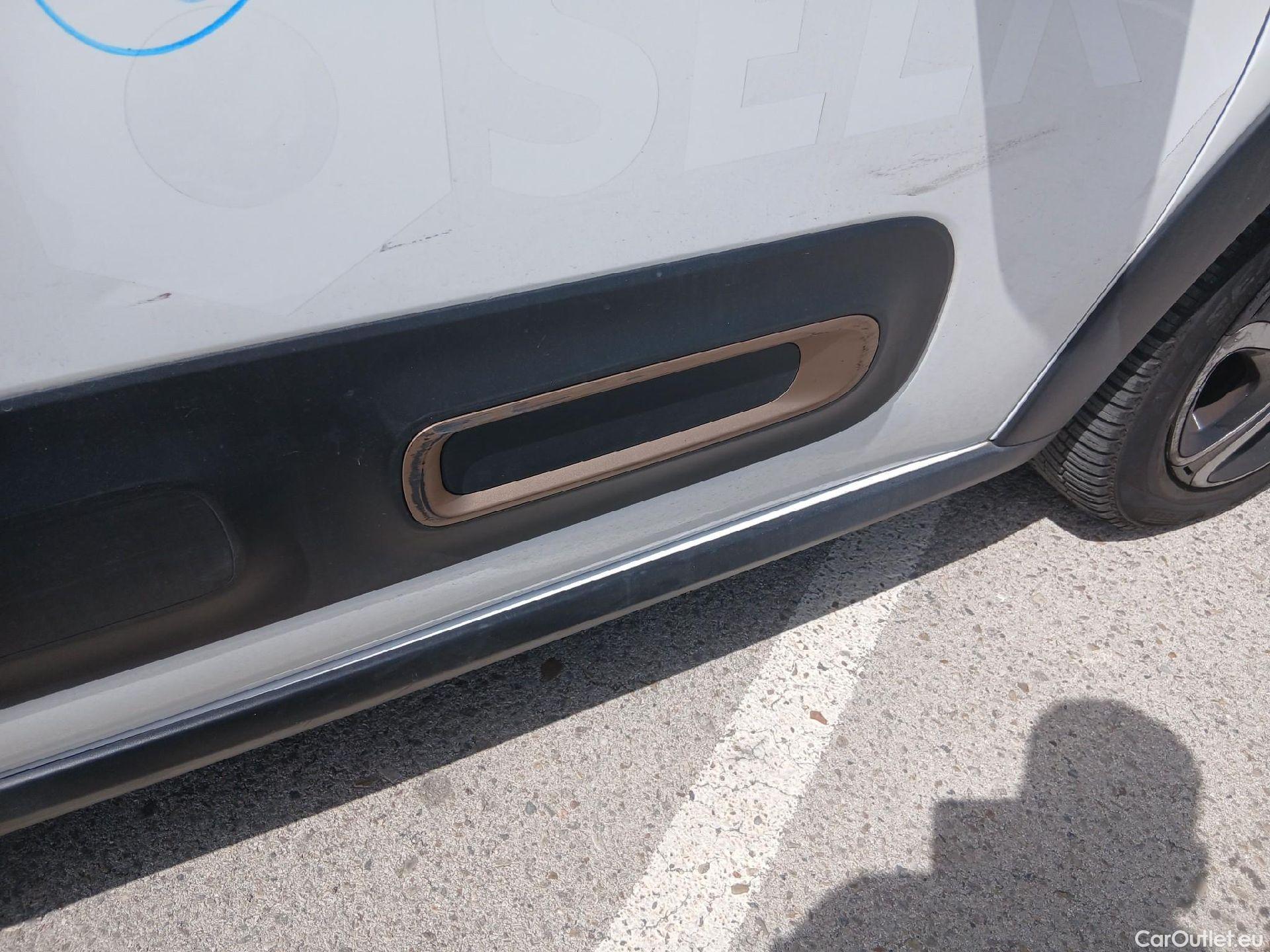  Citroen  C3 CITROEN  / 2020 / 5P / berlina con portón BlueHDi 75KW (100CV) S&S FEEL #44