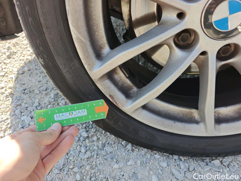  Bmw  Serie 1 BMW  / 2015 / 5P / berlina con portón 116d #32