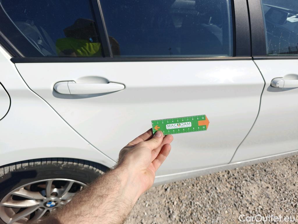  Bmw  Serie 1 BMW  / 2015 / 5P / berlina con portón 116d #24