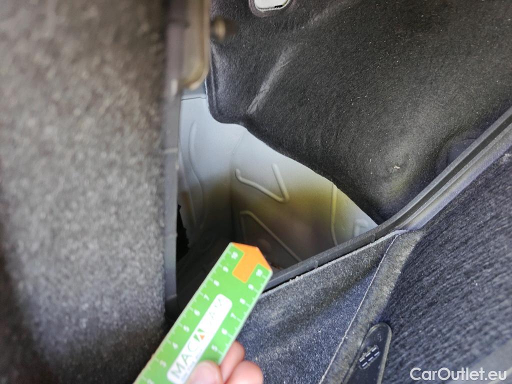  Bmw  Serie 1 BMW  / 2015 / 5P / berlina con portón 116d #26