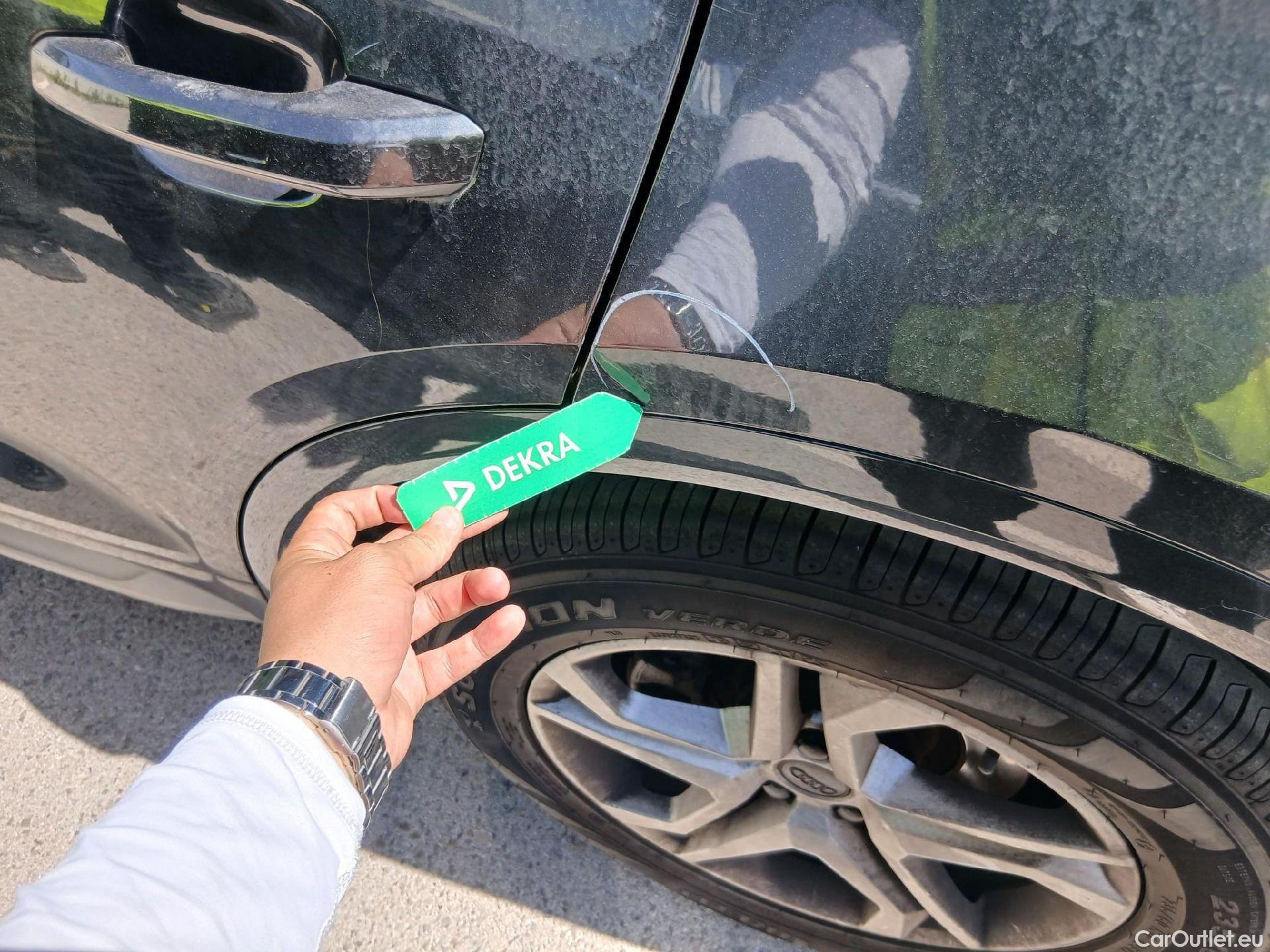  Audi  Q5 AUDI  / 2016 / 5P / todoterreno Design 35 TDI 120kW S tronic (AC) #31