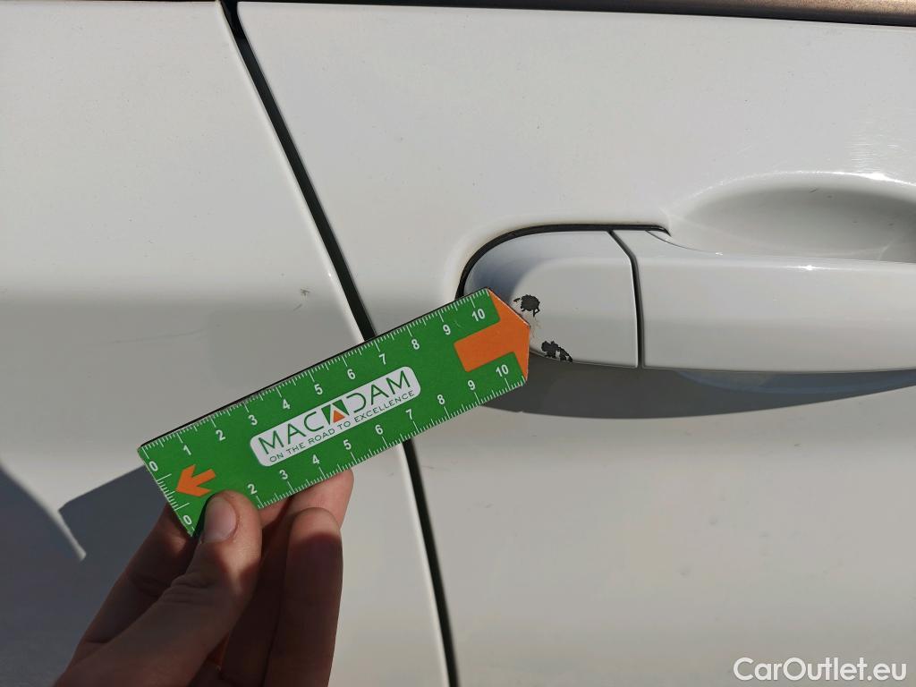  Bmw  Serie 1 BMW  / 2015 / 5P / berlina con portón 116d #55