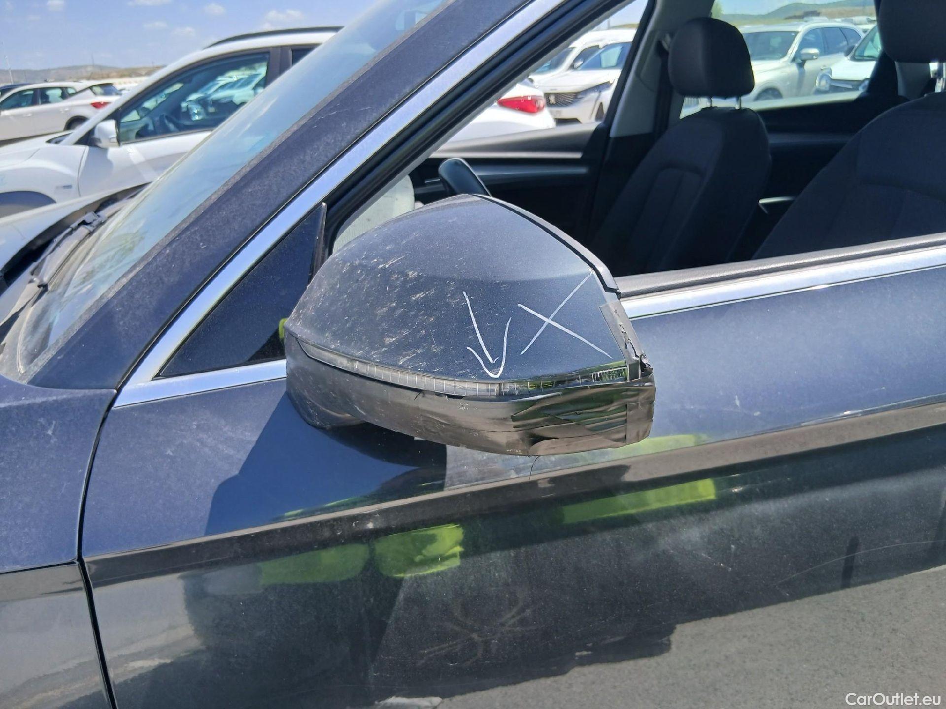  Audi  Q5 AUDI  / 2016 / 5P / todoterreno Design 35 TDI 120kW S tronic (AC) #10