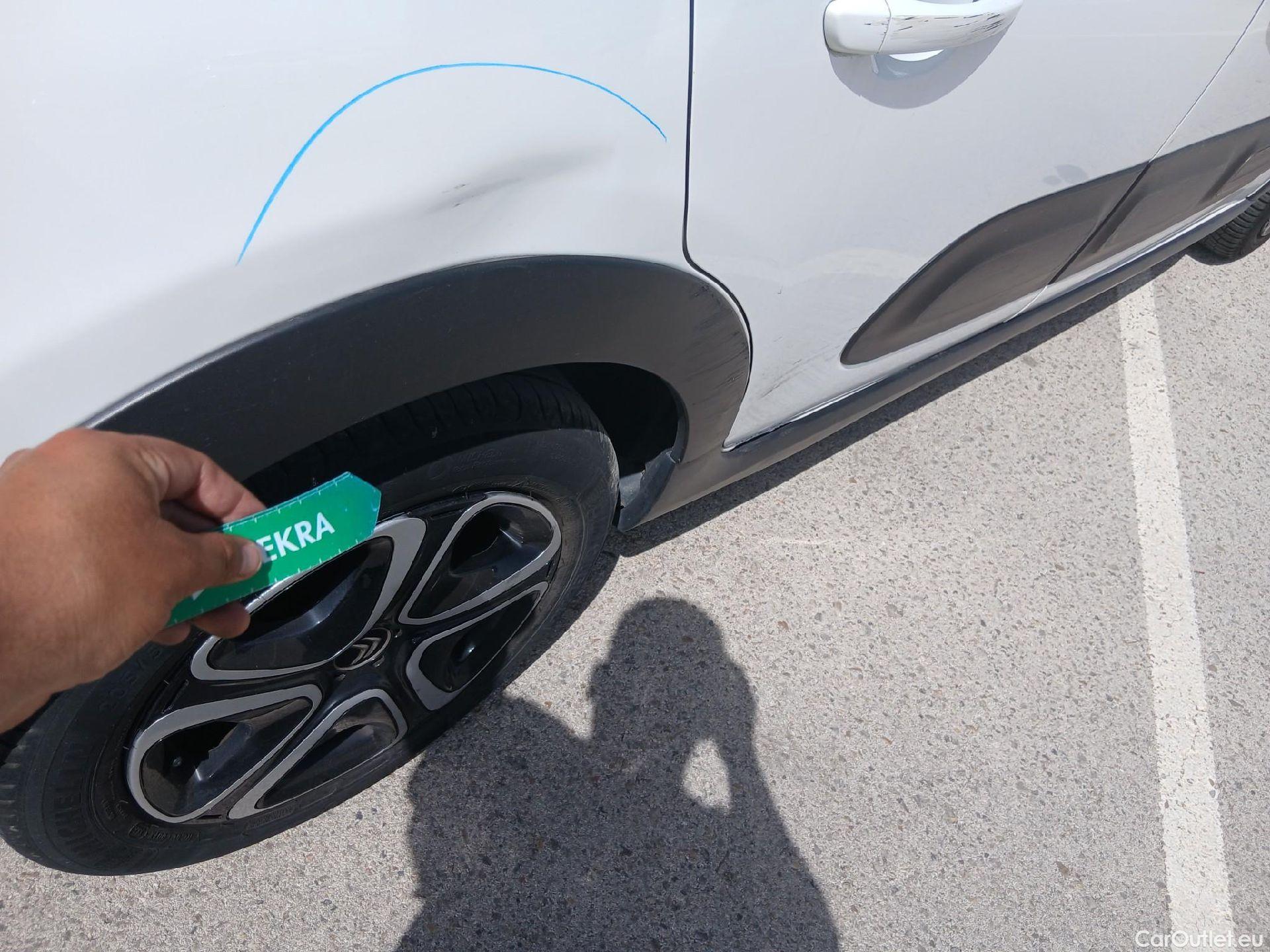  Citroen  C3 CITROEN  / 2020 / 5P / berlina con portón BlueHDi 75KW (100CV) S&S FEEL #32