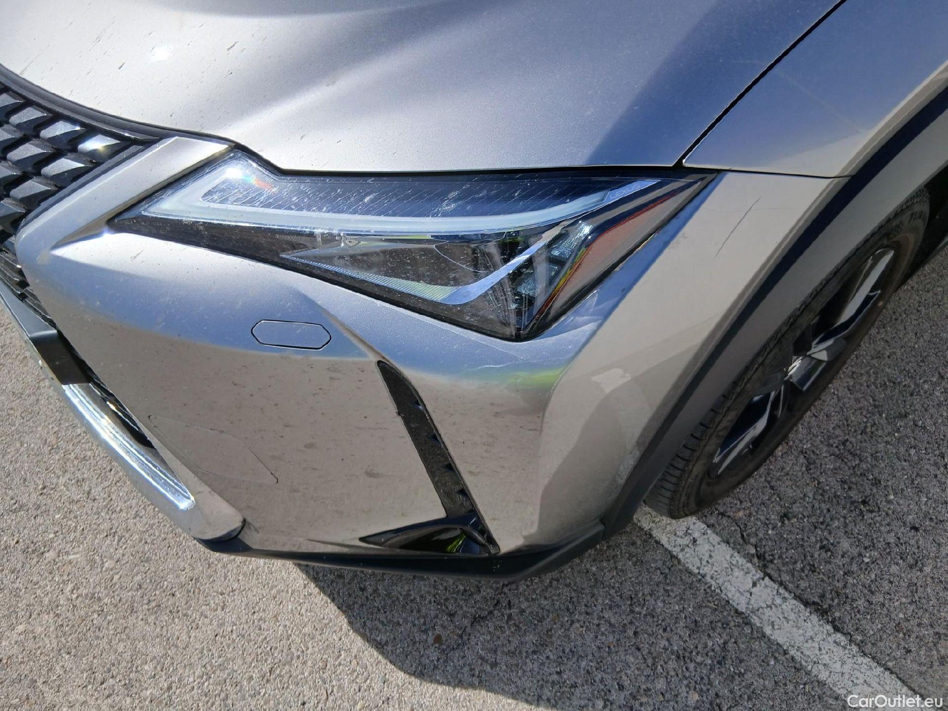  Lexus  UX LEXUS  / 2018 / 5P / todoterreno 2.0 250h Business (AC) #5