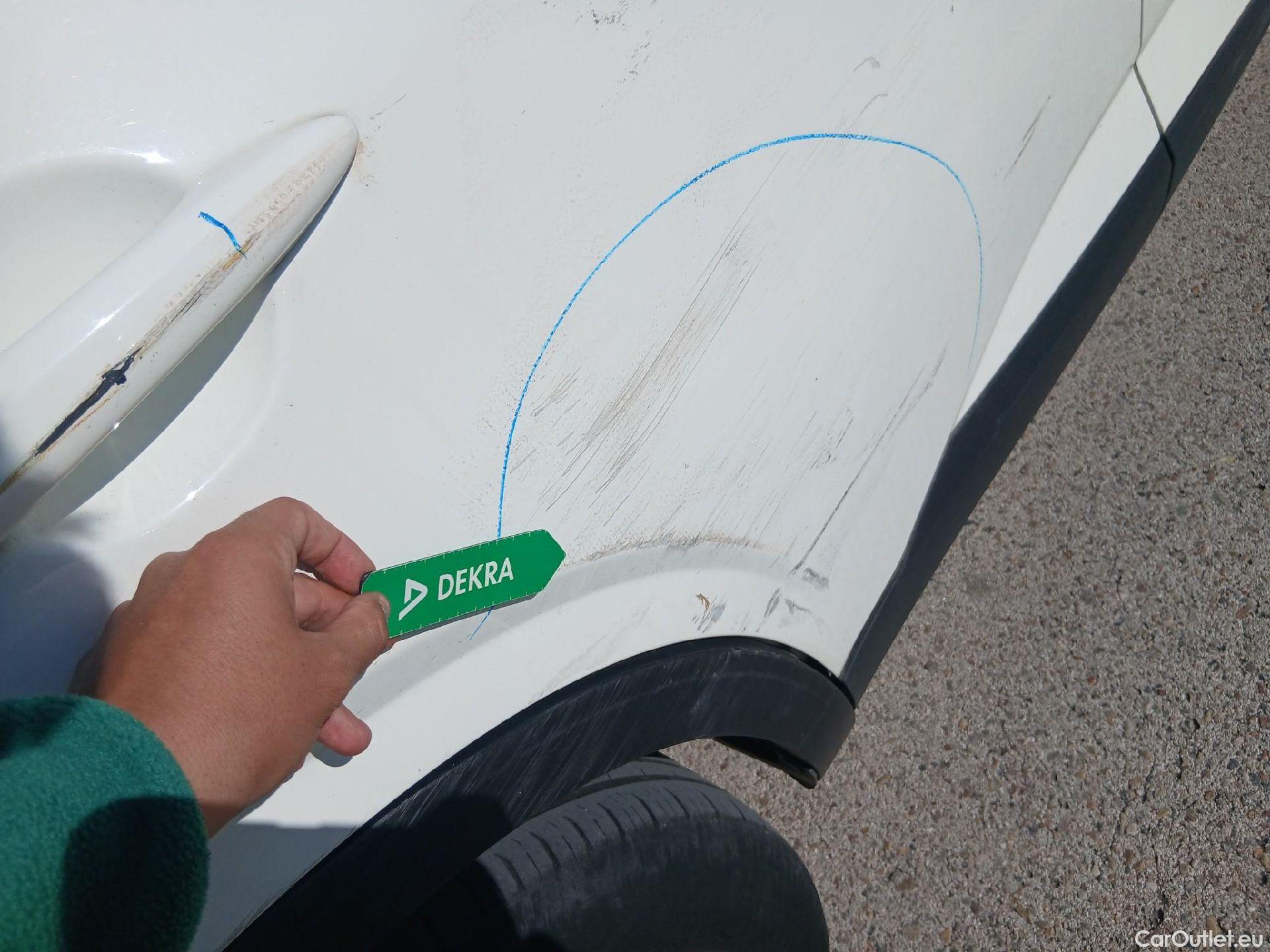  Nissan  Qashqai NISSAN  / 2021 / 5P / todoterreno DIG-T 103kW (140CV) mHEV 4x2 Acenta #37