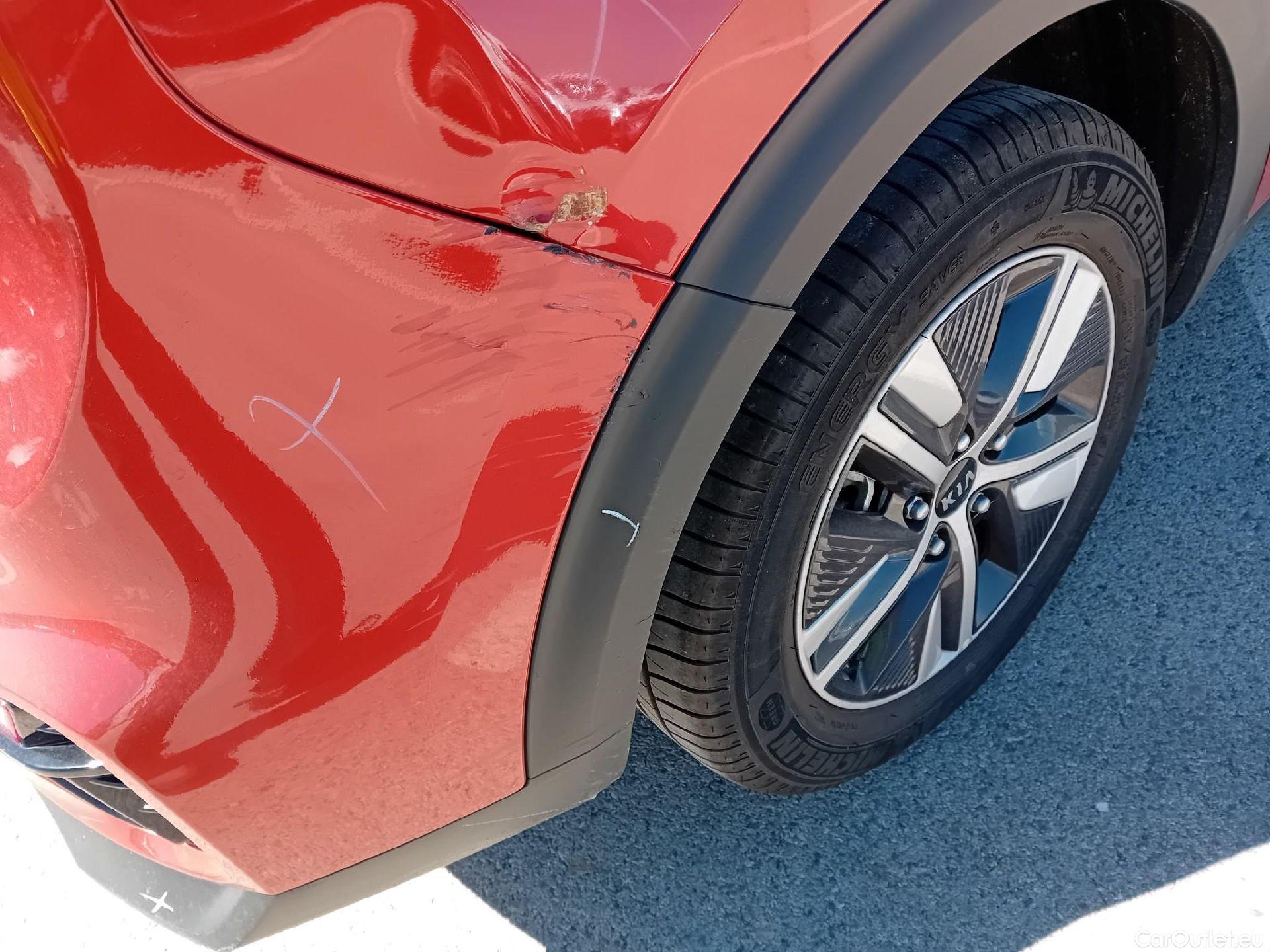  KIA  Niro KIA  / 2019 / 5P / crossover 1.6 GDi HEV 104kW (141CV) Drive #22