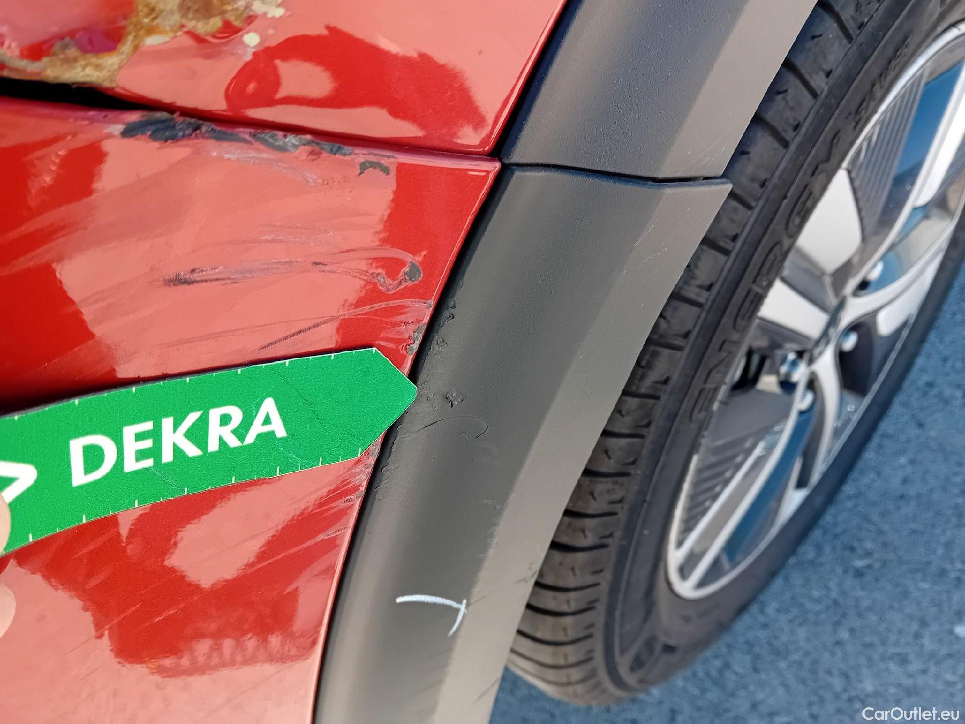  KIA  Niro KIA  / 2019 / 5P / crossover 1.6 GDi HEV 104kW (141CV) Drive #23