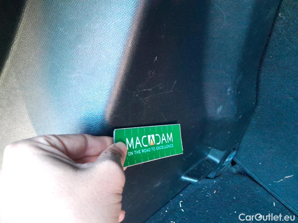  Peugeot  2008 PEUGEOT  / 2019 / 5P / todoterreno Active BlueHDI 81kW (110CV) #10