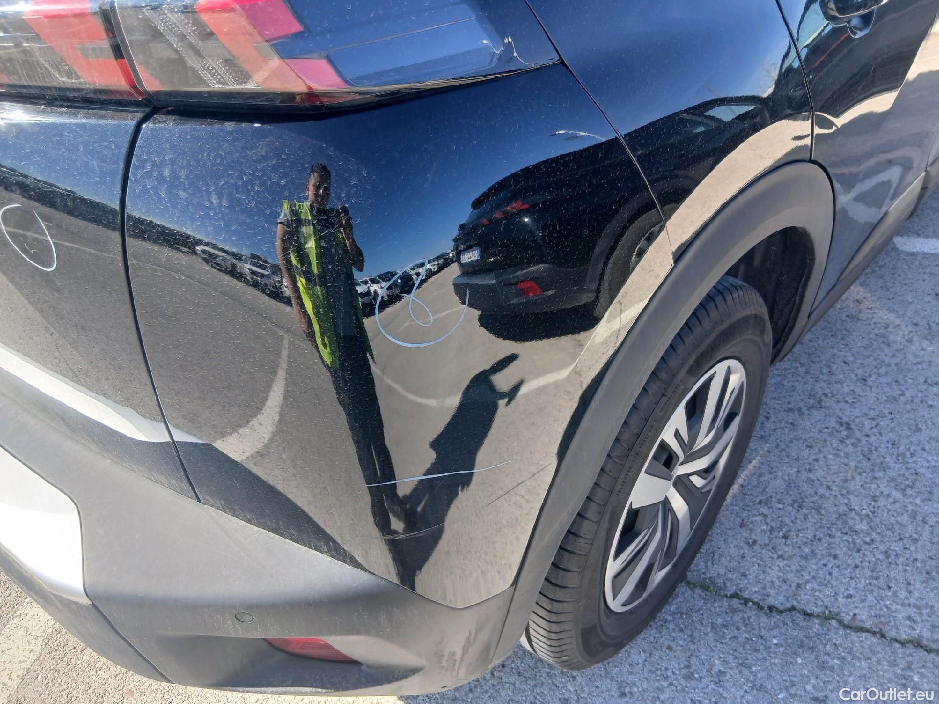  Peugeot  2008 PEUGEOT  / 2019 / 5P / todoterreno Active BlueHDI 81kW (110CV) #22