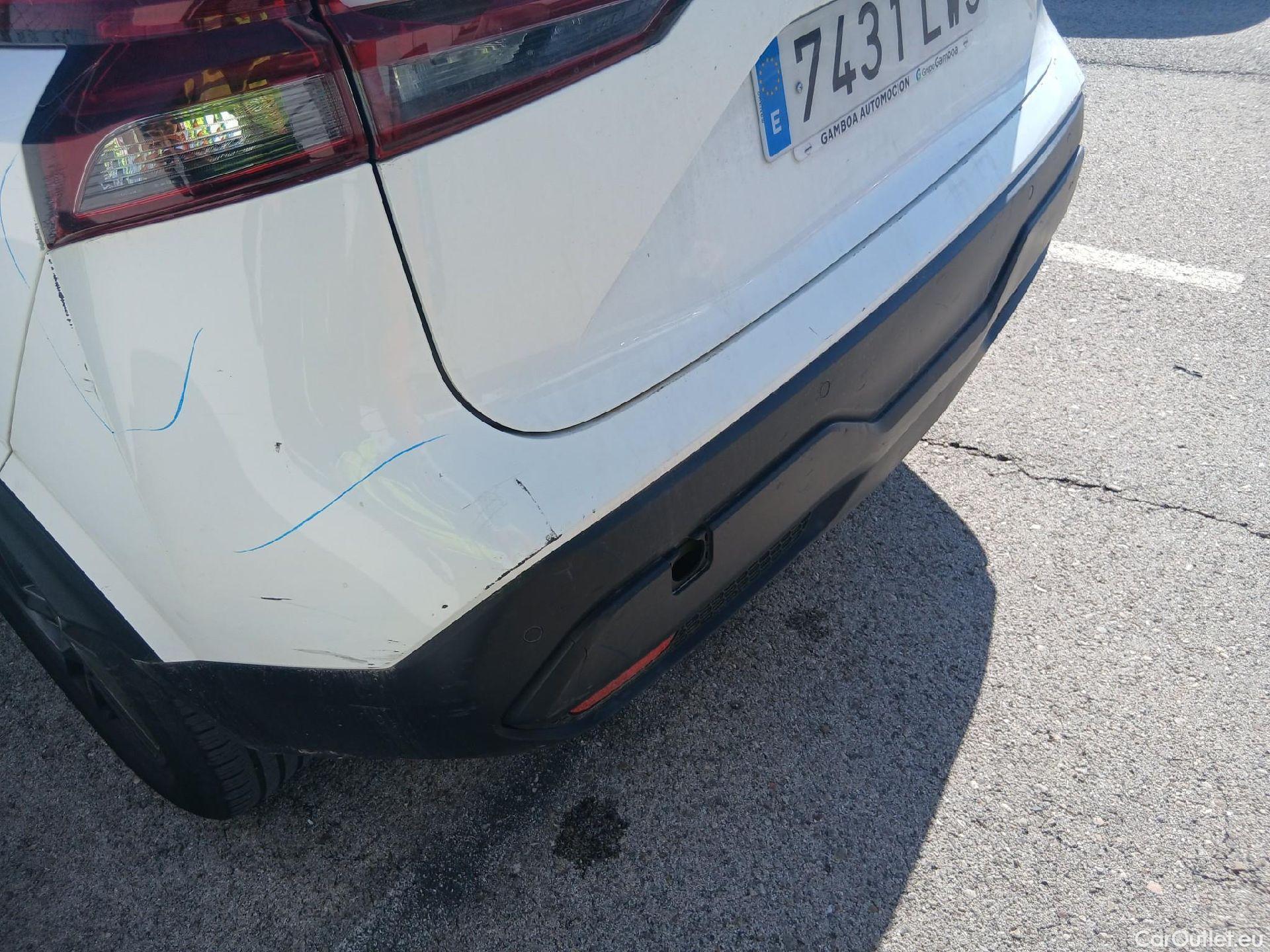  Nissan  Qashqai NISSAN  / 2021 / 5P / todoterreno DIG-T 103kW (140CV) mHEV 4x2 Acenta #30