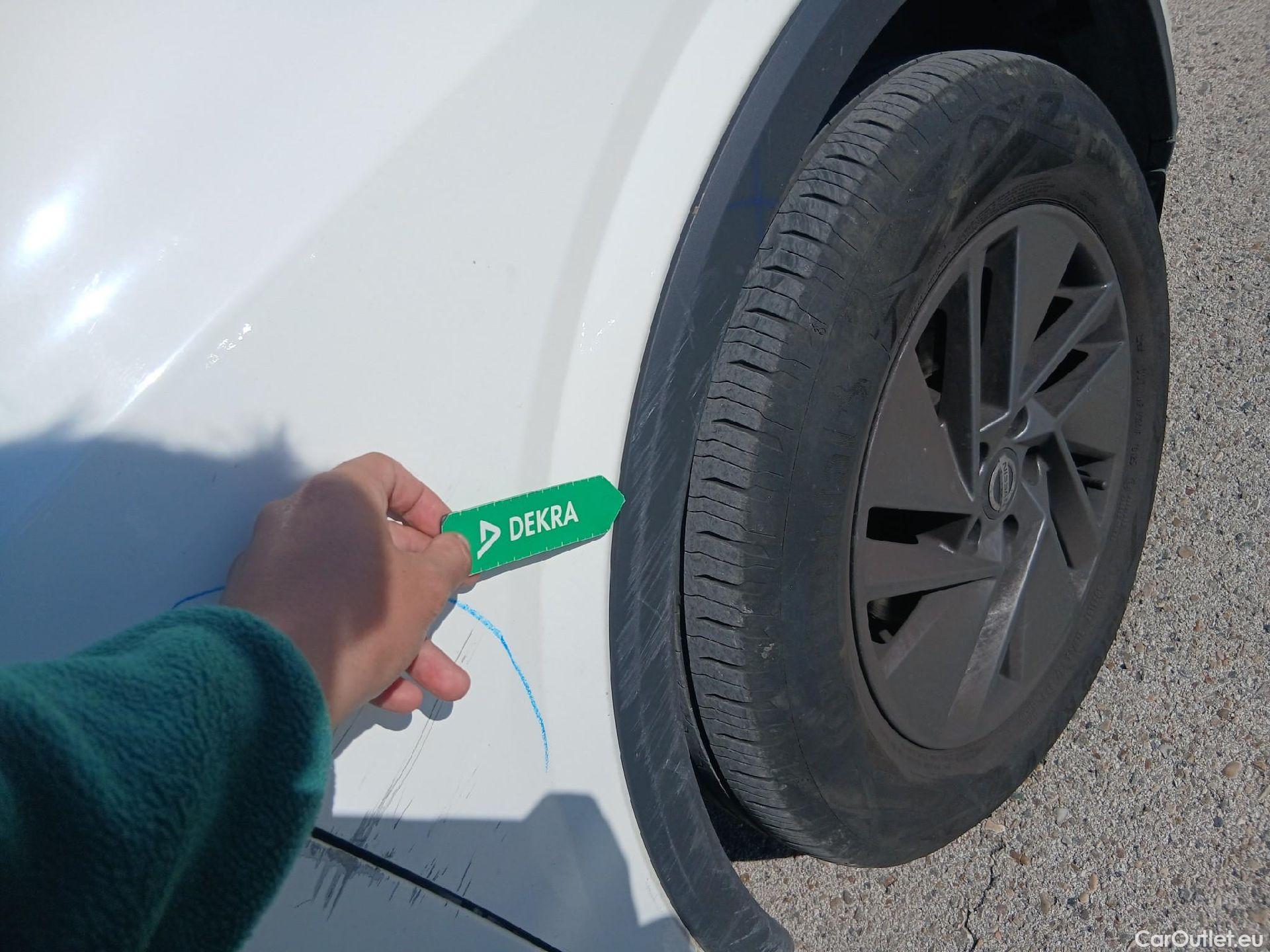  Nissan  Qashqai NISSAN  / 2021 / 5P / todoterreno DIG-T 103kW (140CV) mHEV 4x2 Acenta #50