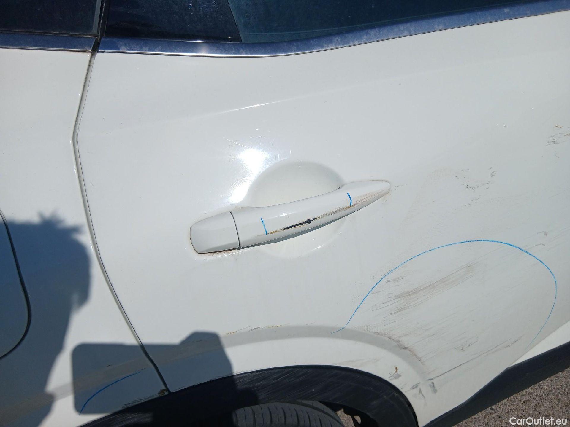  Nissan  Qashqai NISSAN  / 2021 / 5P / todoterreno DIG-T 103kW (140CV) mHEV 4x2 Acenta #40