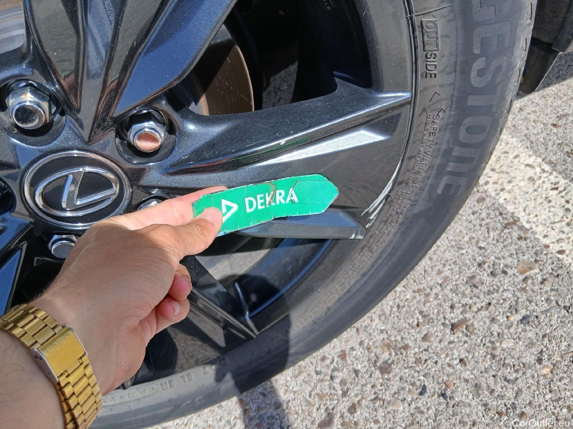  Lexus  UX LEXUS  / 2018 / 5P / todoterreno 2.0 250h Business (AC) #24