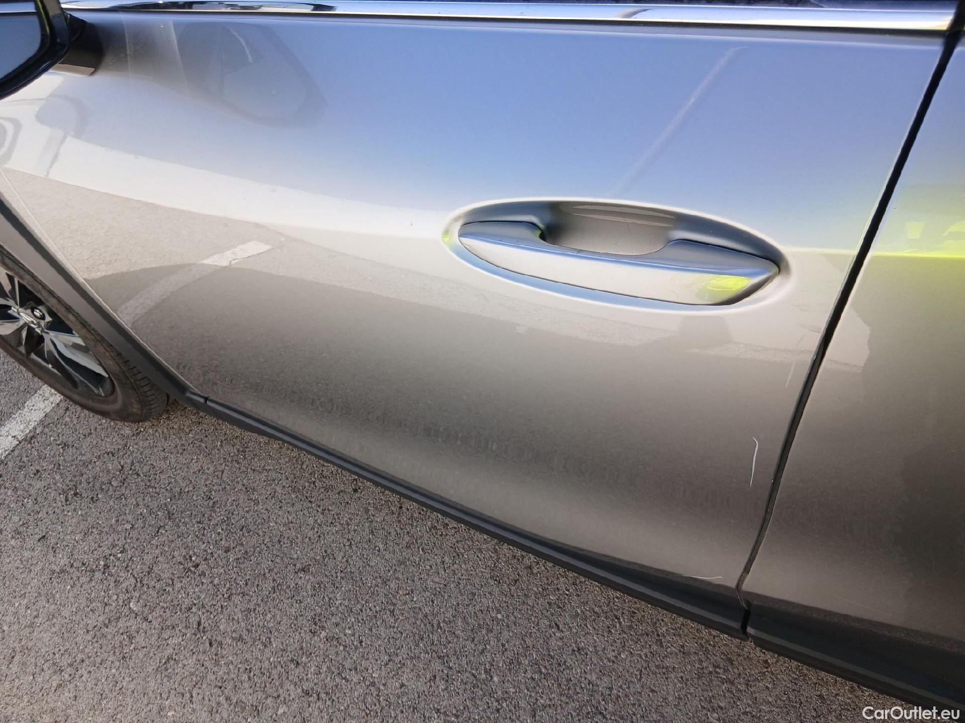  Lexus  UX LEXUS  / 2018 / 5P / todoterreno 2.0 250h Business (AC) #10