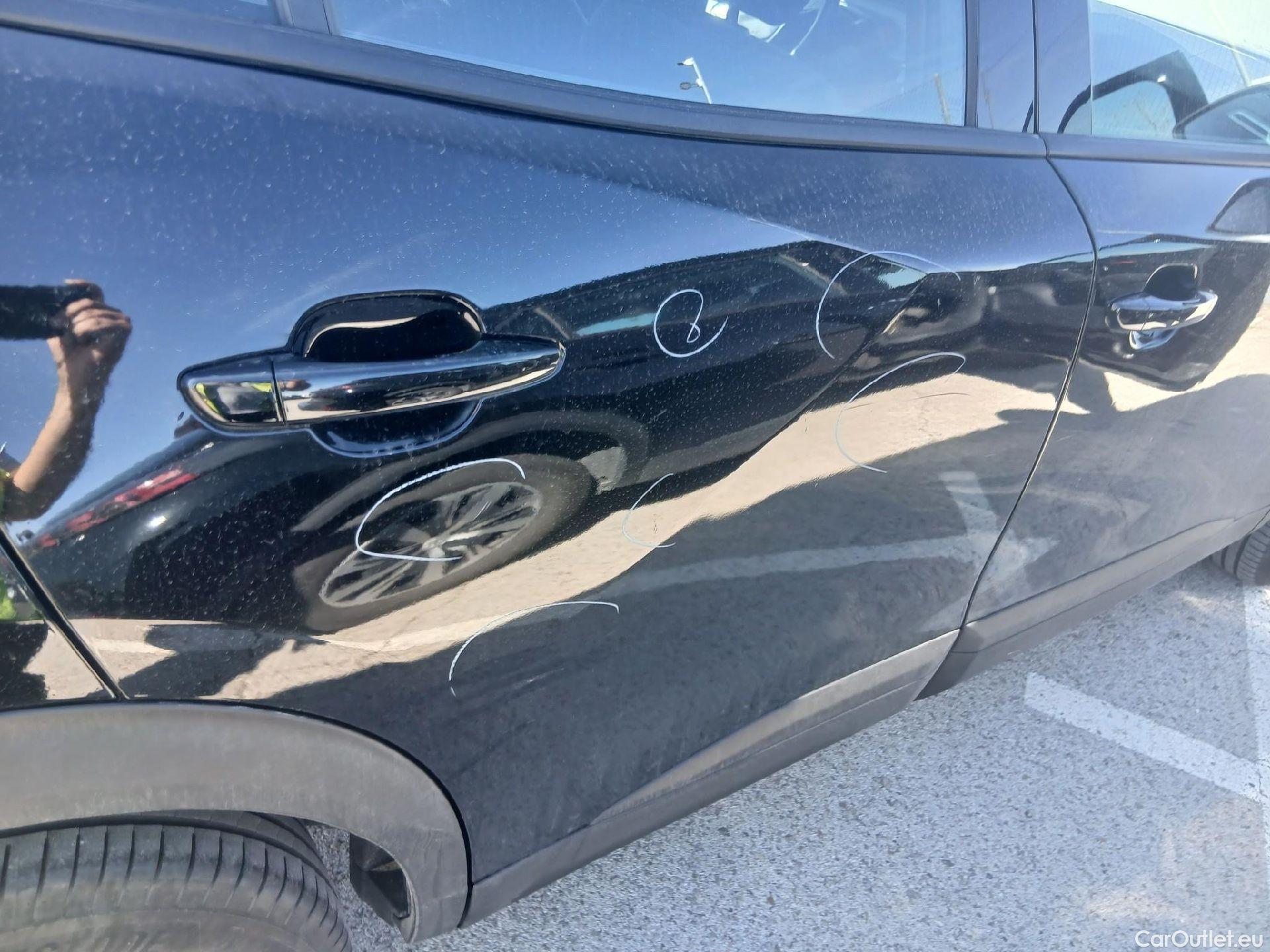  Peugeot  2008 PEUGEOT  / 2019 / 5P / todoterreno Active BlueHDI 81kW (110CV) #25