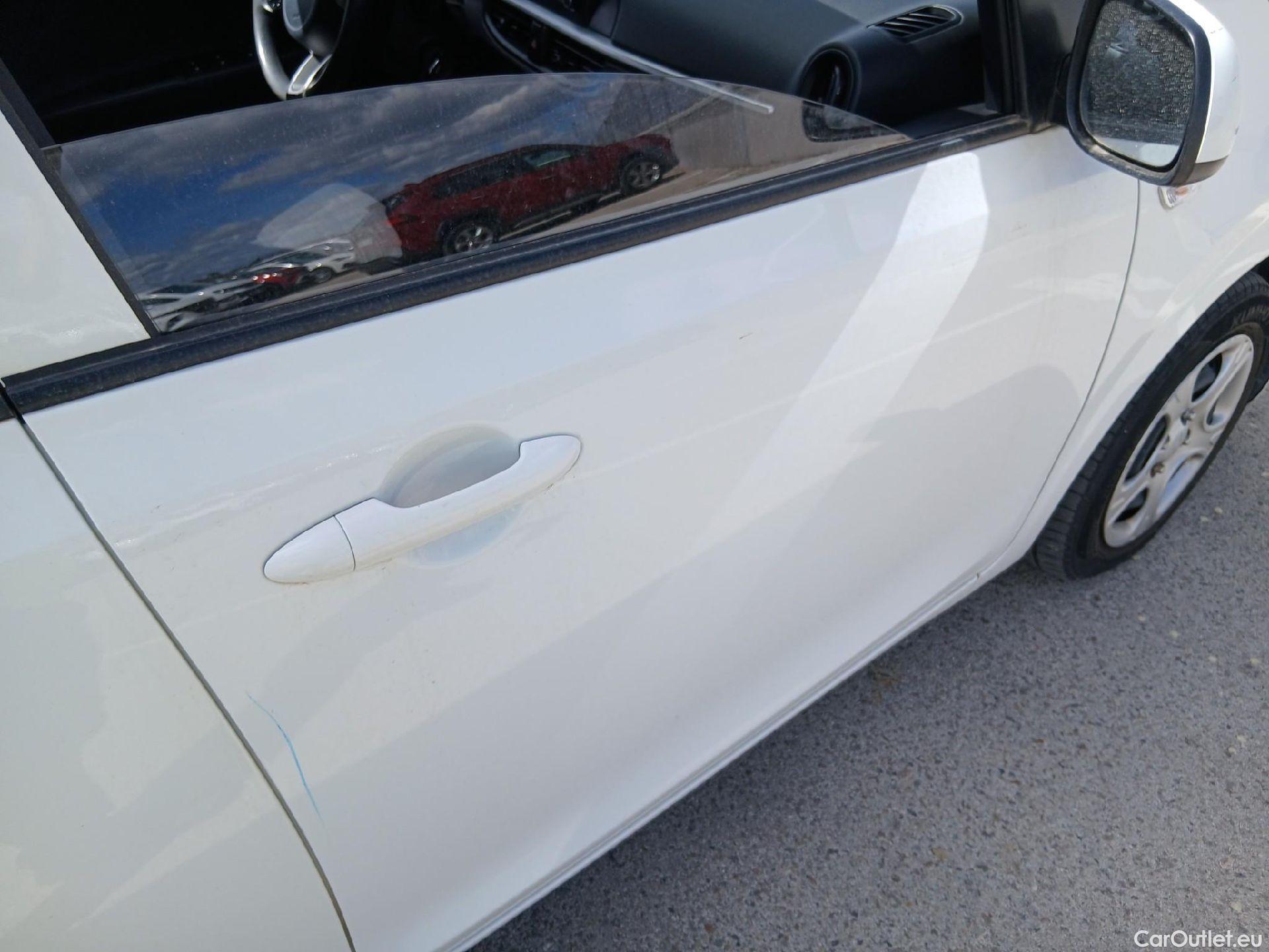  KIA  Picanto KIA  / 2020 / 5P / berlina con portón 1.0 DPi 49kW (67CV) Concept #42