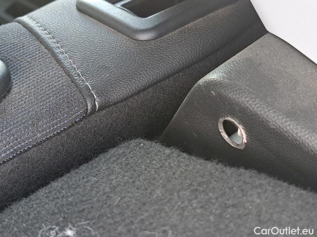  Opel  Corsa OPEL  1.2T XHL 74kW (100CV) Elegance #31