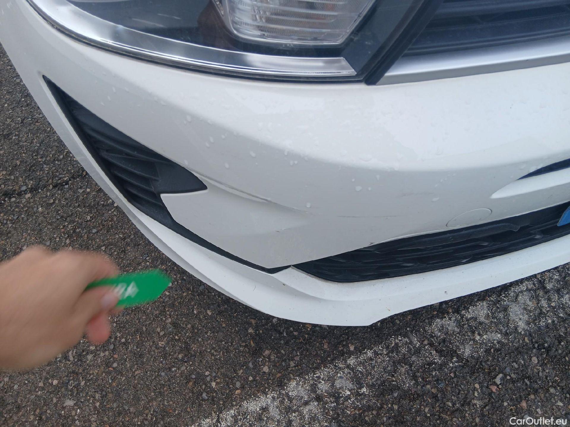  KIA  Rio KIA  / 2020 / 5P / berlina con portón 1.2 DPi 62kW (84CV) Concept #1