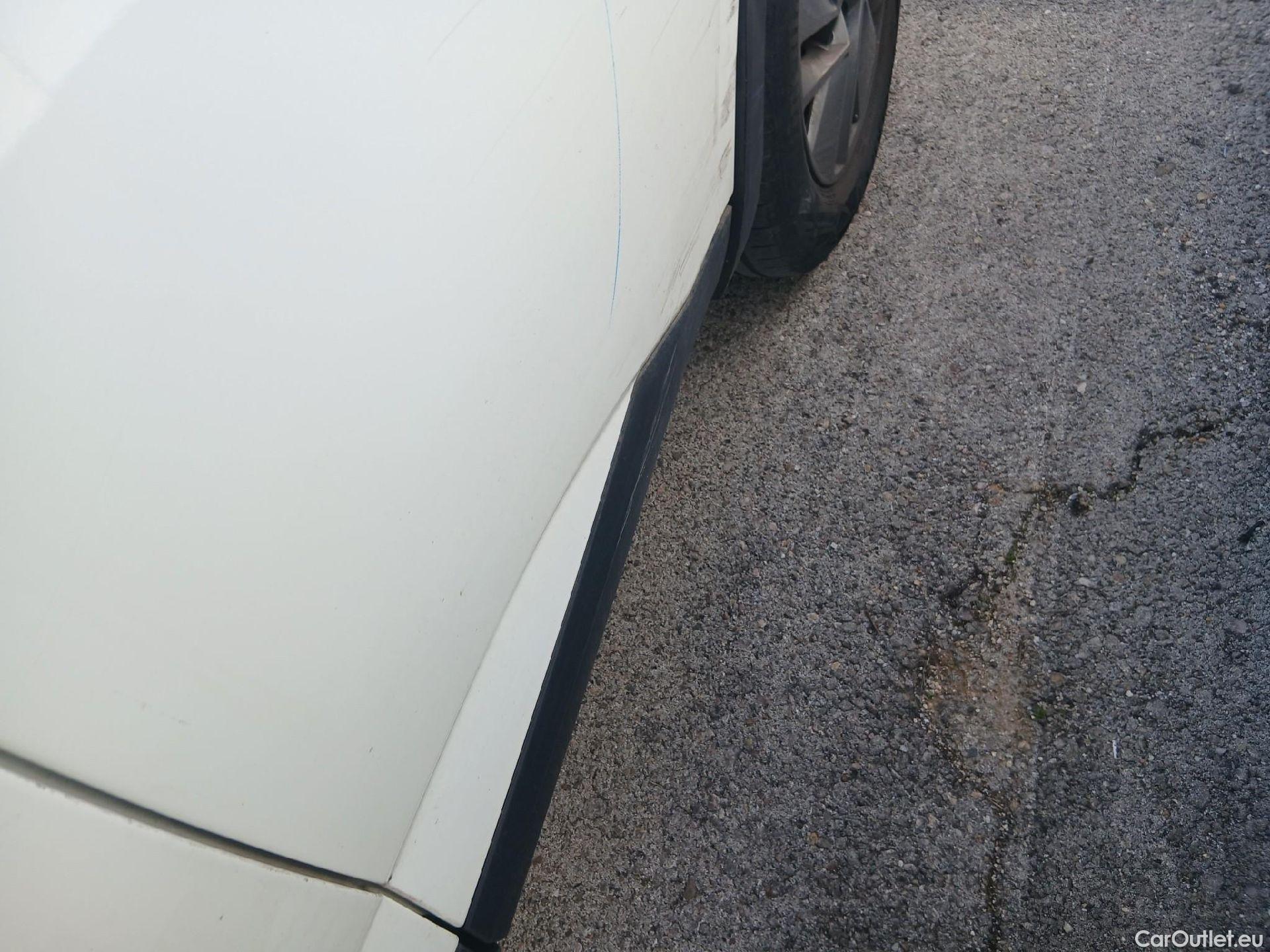  Nissan  Qashqai NISSAN  / 2021 / 5P / todoterreno DIG-T 103kW (140CV) mHEV 4x2 Acenta #18