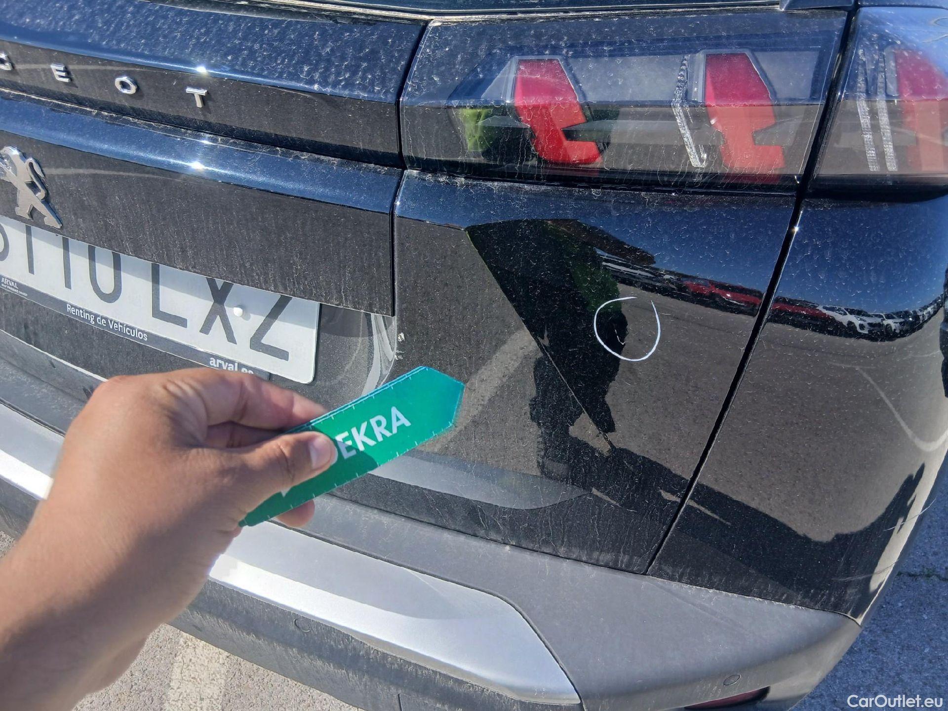  Peugeot  2008 PEUGEOT  / 2019 / 5P / todoterreno Active BlueHDI 81kW (110CV) #20