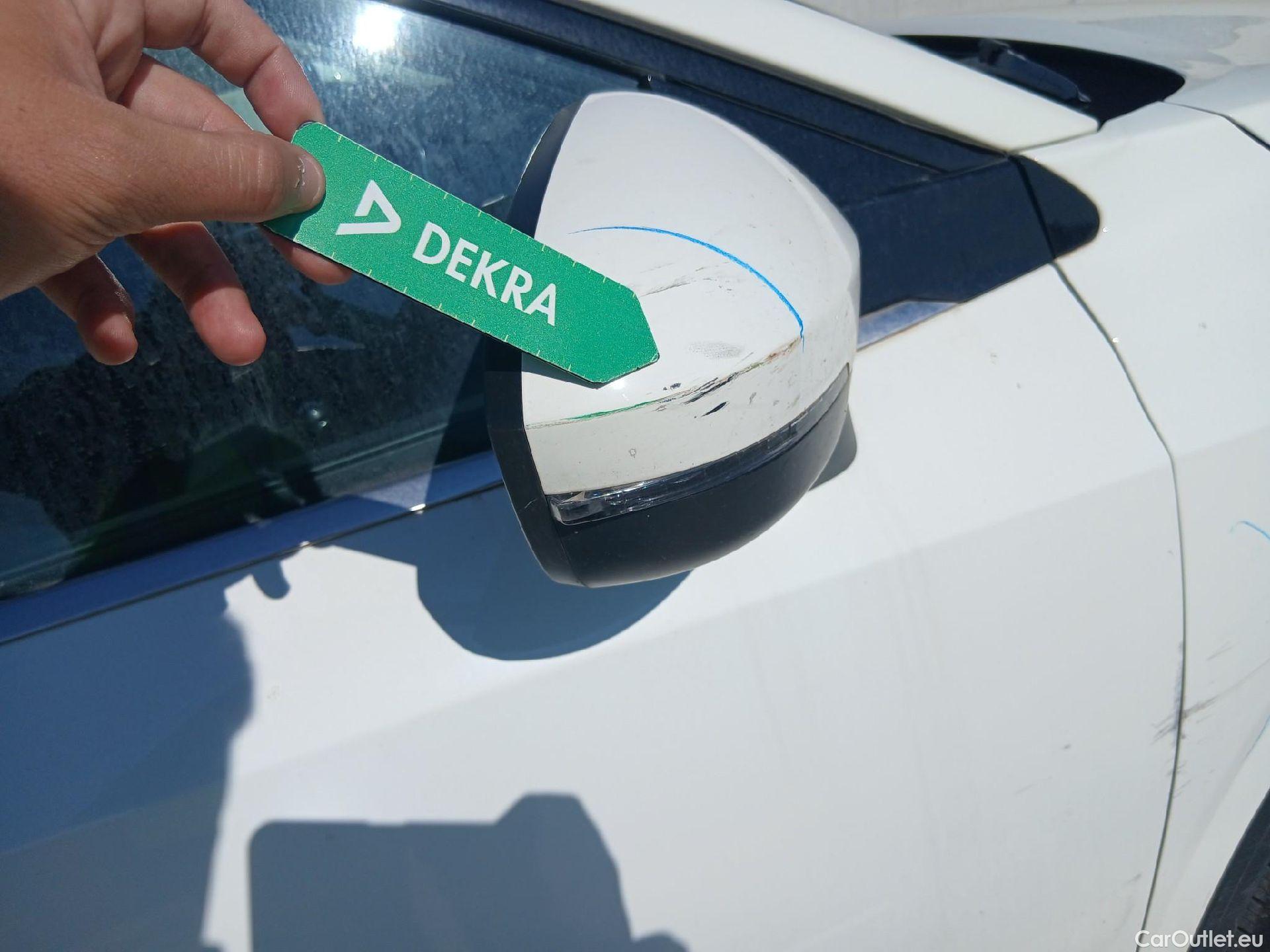  Nissan  Qashqai NISSAN  / 2021 / 5P / todoterreno DIG-T 103kW (140CV) mHEV 4x2 Acenta #45