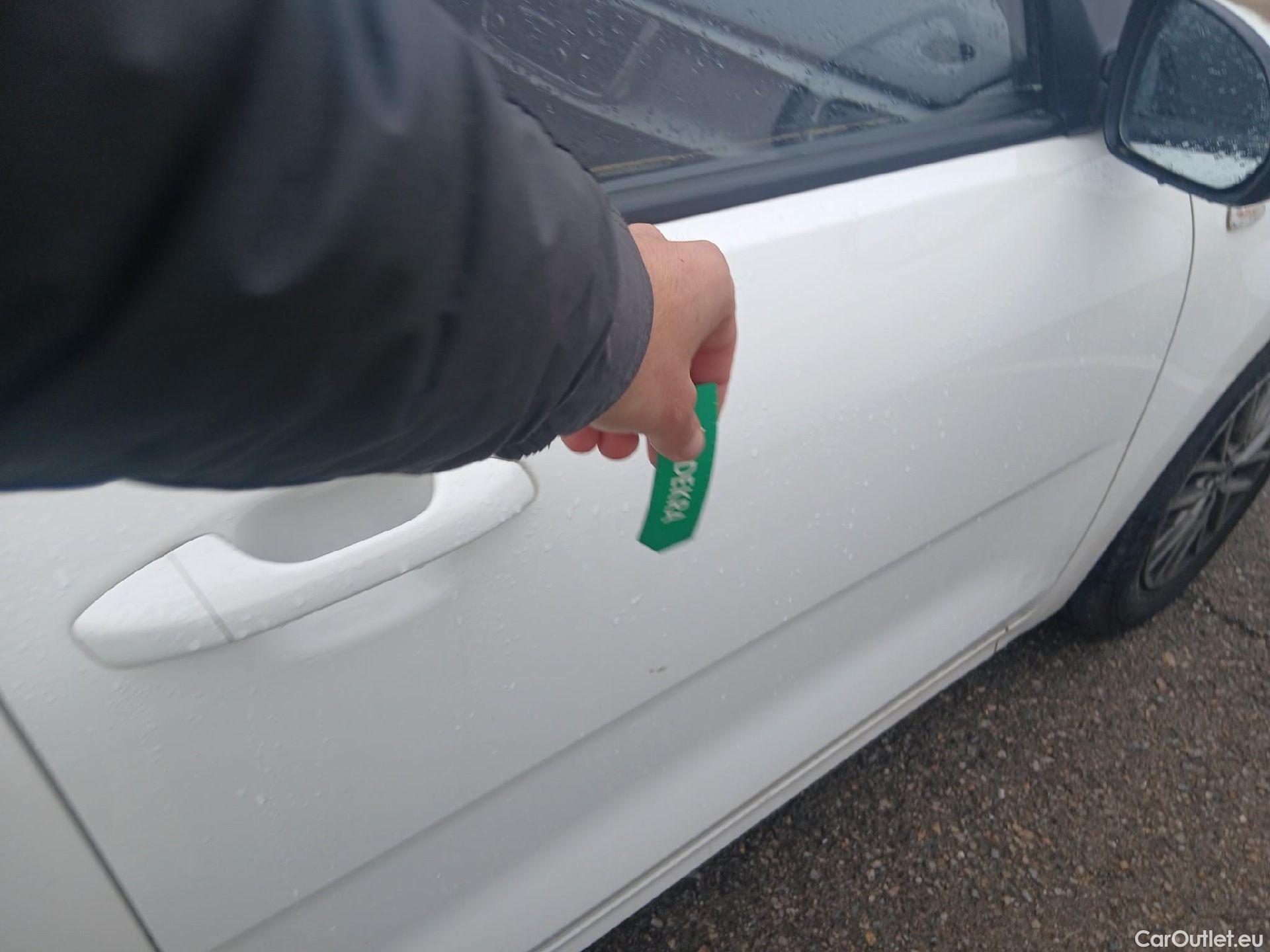  KIA  Rio KIA  / 2020 / 5P / berlina con portón 1.2 DPi 62kW (84CV) Concept #22