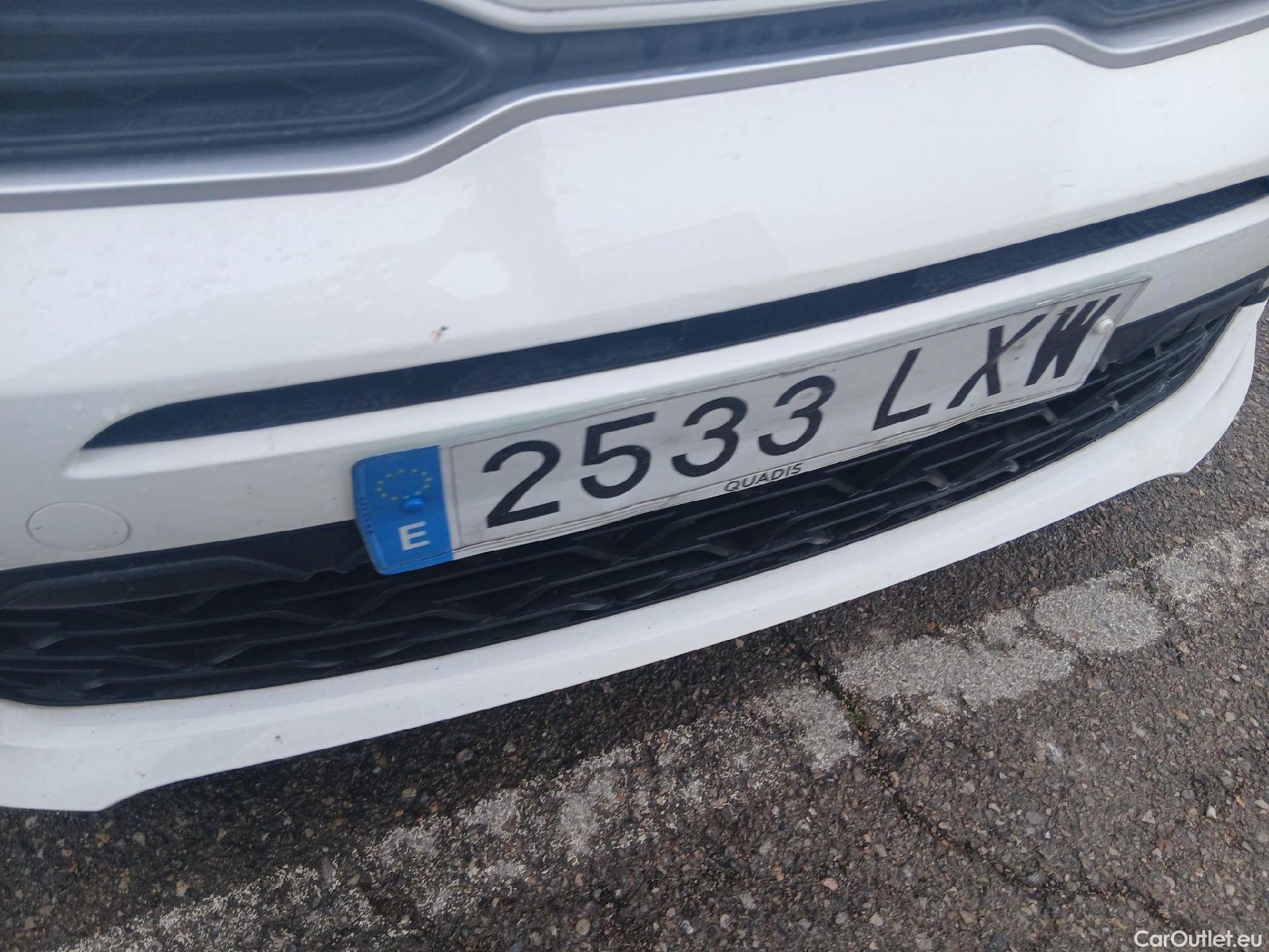  KIA  Rio KIA  / 2020 / 5P / berlina con portón 1.2 DPi 62kW (84CV) Concept #4