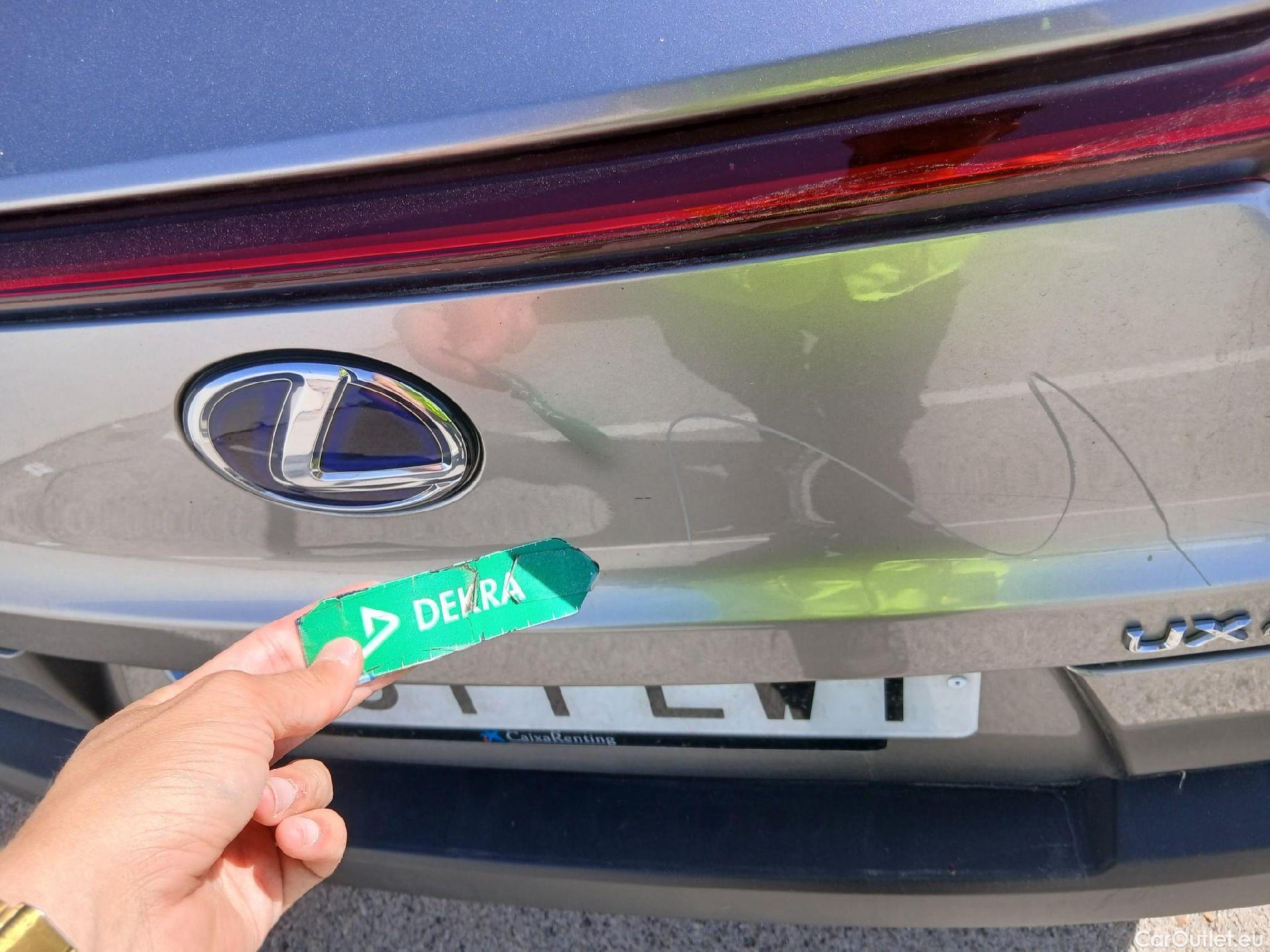  Lexus  UX LEXUS  / 2018 / 5P / todoterreno 2.0 250h Business (AC) #23