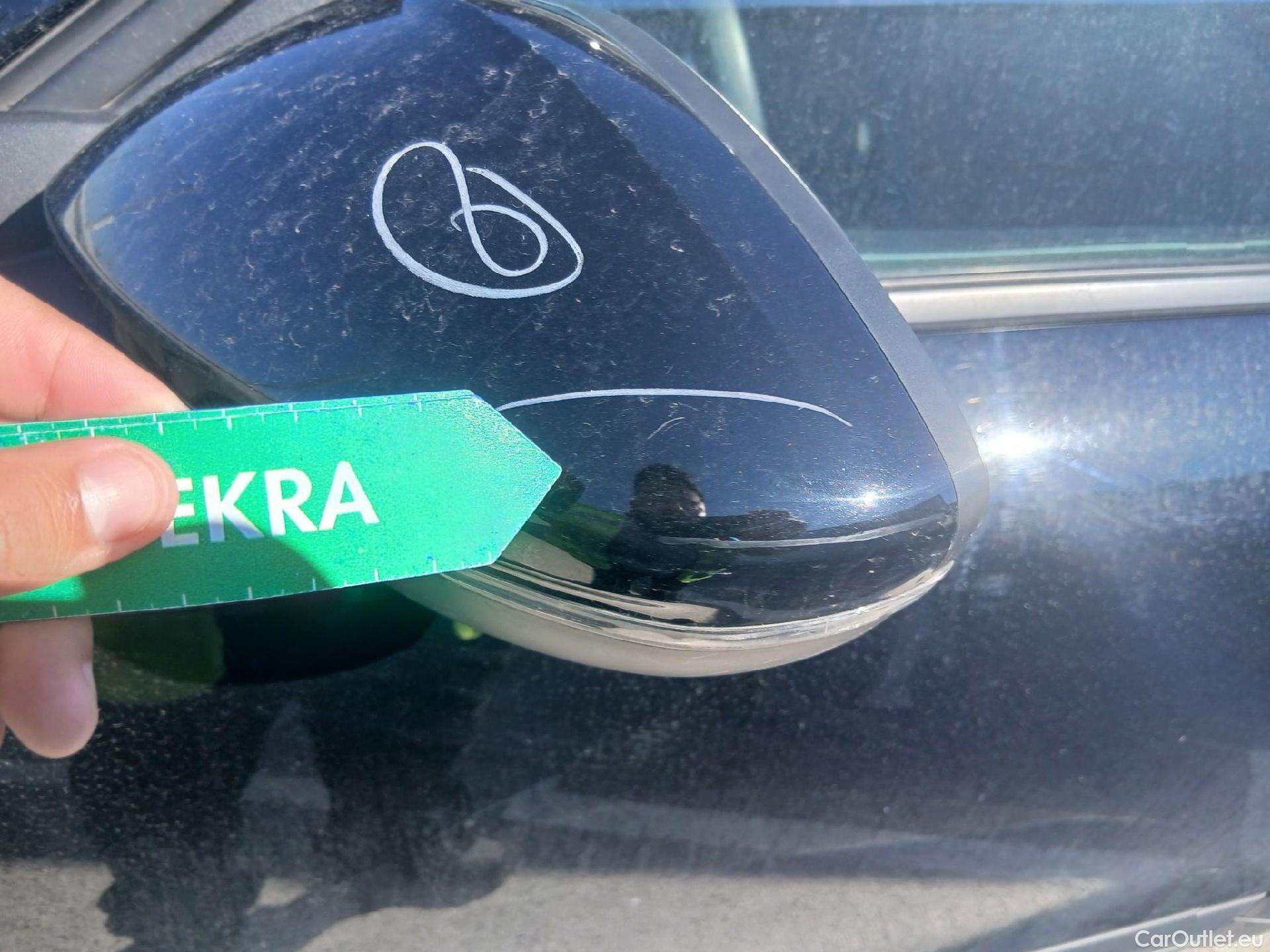  Peugeot  2008 PEUGEOT  / 2019 / 5P / todoterreno Active BlueHDI 81kW (110CV) #13