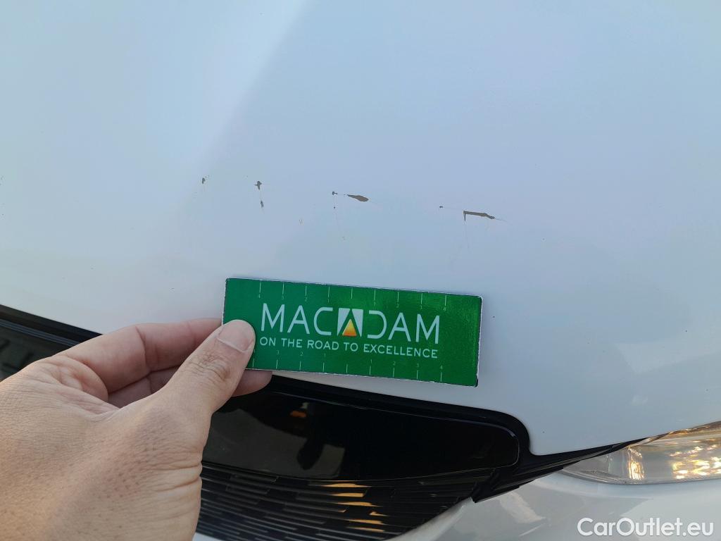  Peugeot  2008 PEUGEOT  / 2019 / 5P / todoterreno Active BlueHDI 81kW (110CV) #4