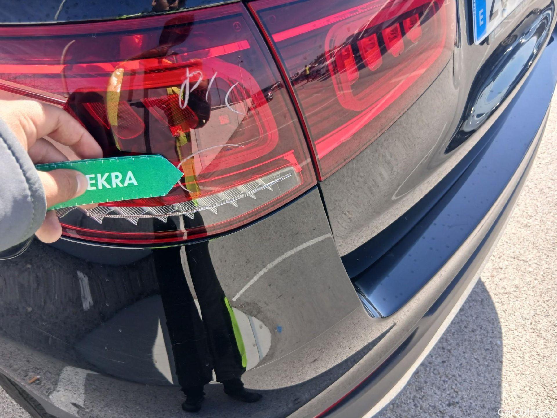  Mercedes  G-Klasee MERCEDES-BENZ Clase GLC / 2019 / 5P / todoterreno GLC 300 de 4MATIC #24