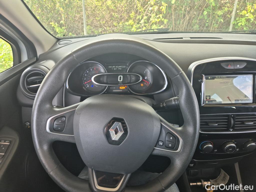  Renault  Clio RENAULT  / 2016 / 5P / berlina con portón Business TCe 66kW (90CV) GLP -18 #20