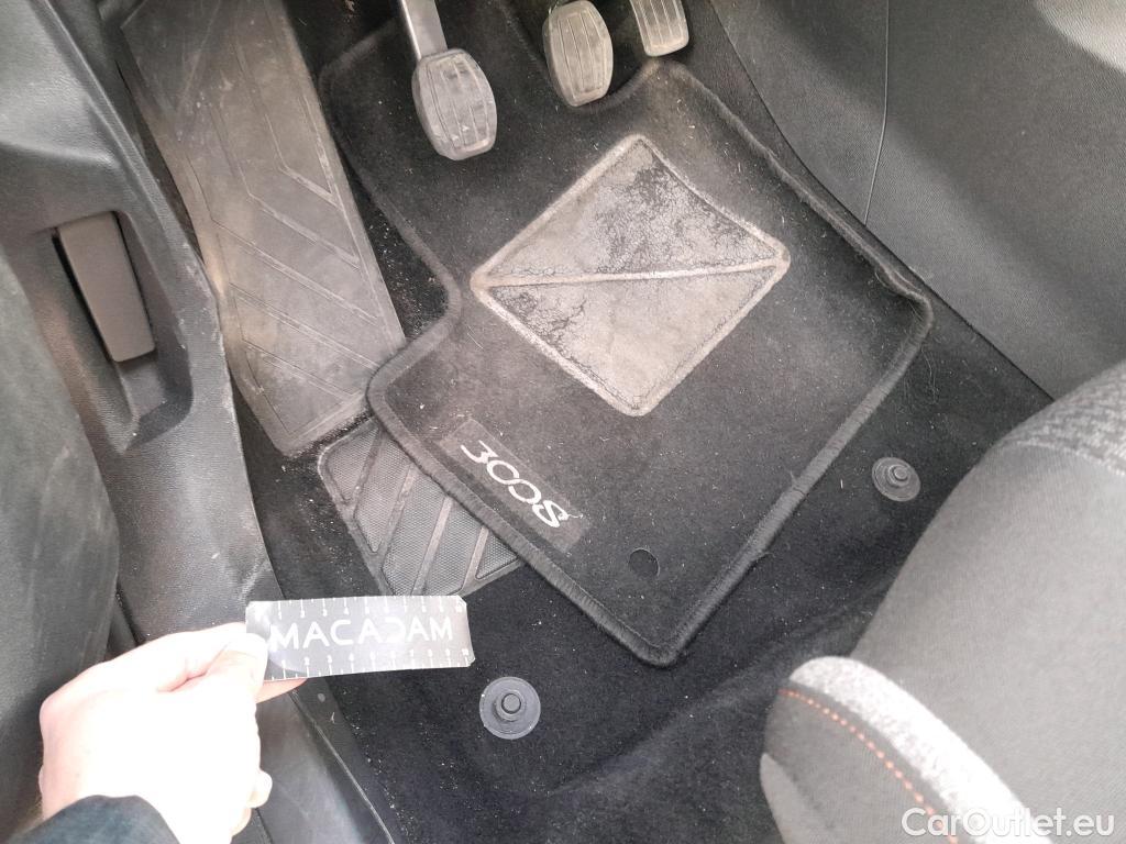  Peugeot  3008 PEUGEOT  / 2020 / 5P / todoterreno 1.5 BlueHDi 96kW (130CV) S&S Active Pack (AC3) #27