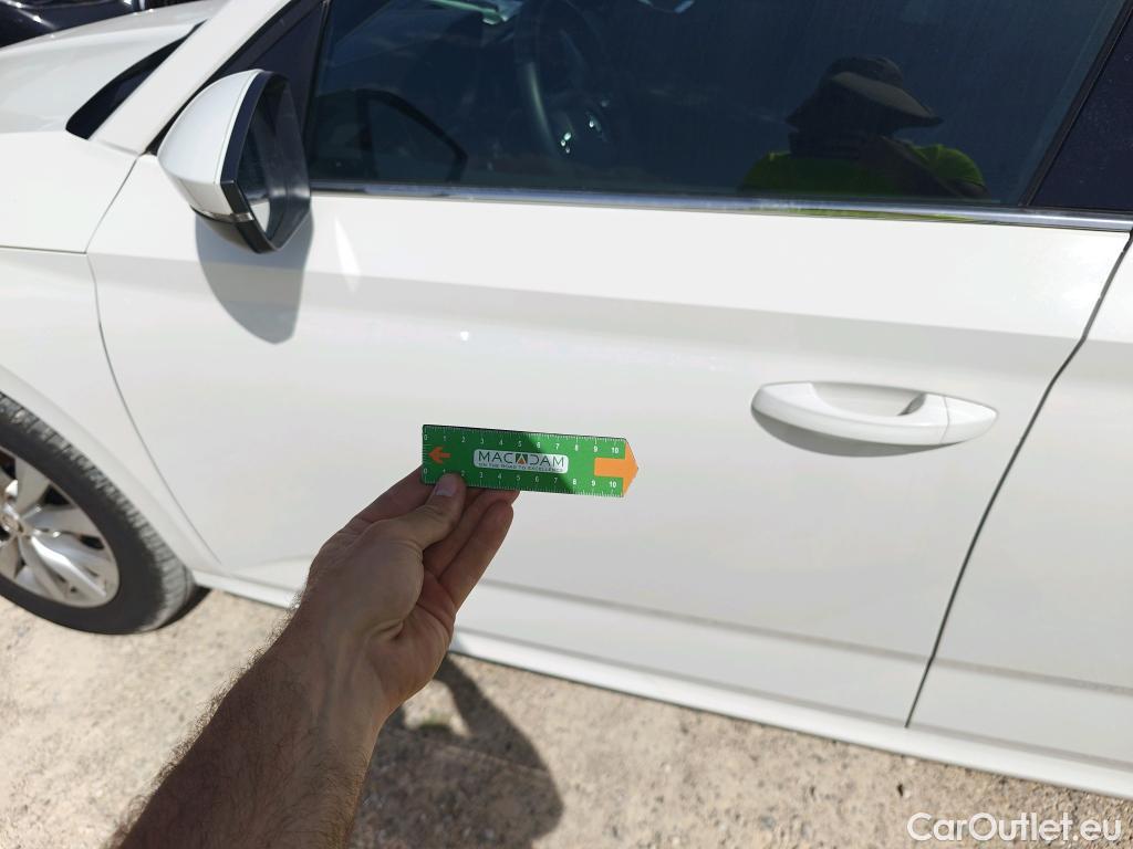  Skoda  KAMIQ SKODA  1.0 TSI 81kW (110CV) DSG Ambition (CX) #27