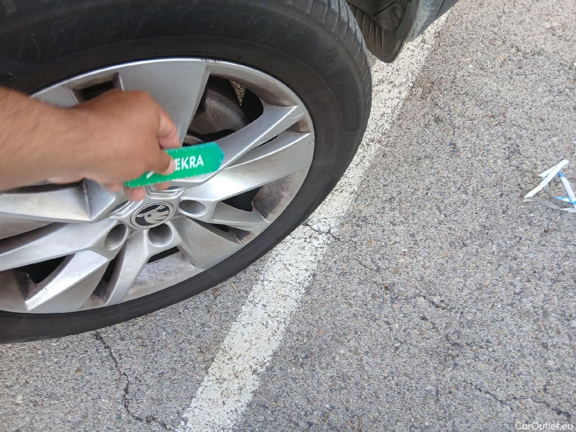  Skoda  Kodiaq SKODA  / 2016 / 5P / todoterreno 2.0 TDI 110KW (150cv) DSG 4x2 Style #48