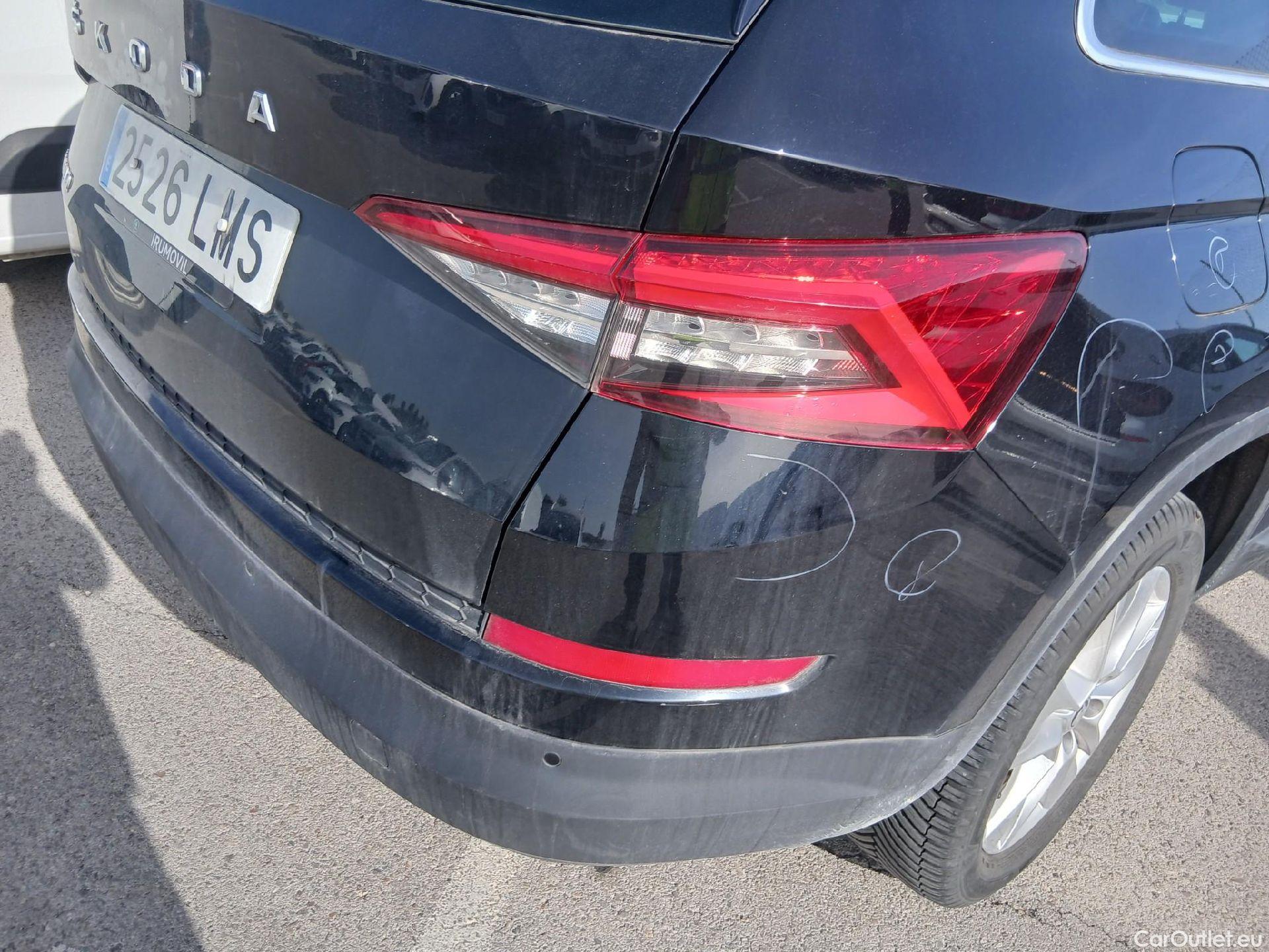  Skoda  Kodiaq SKODA  / 2016 / 5P / todoterreno 2.0 TDI 110KW (150cv) DSG 4x2 Style #29