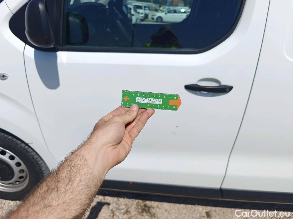  Opel  Vivaro OPEL  / 2019 / 4P / furgón 1.5 Diésel 74kW (100CV) M Std Express (AC) #43