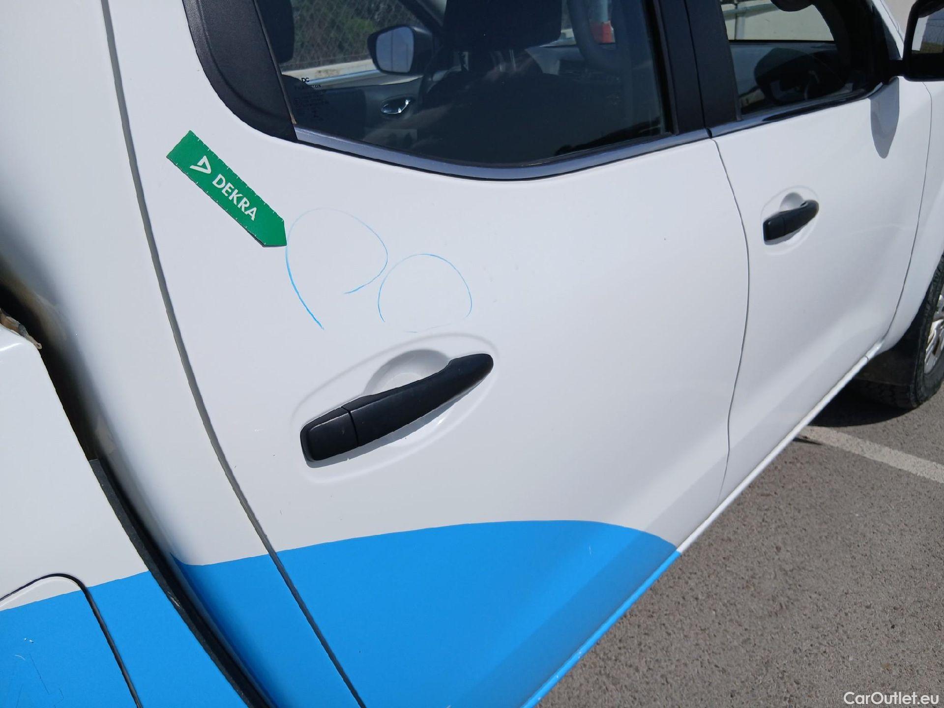  Nissan  Navara NISSAN  / 2015 / 4P / pickup Doble Cab. 2.3dCi 120kW(160CV) Acenta #49