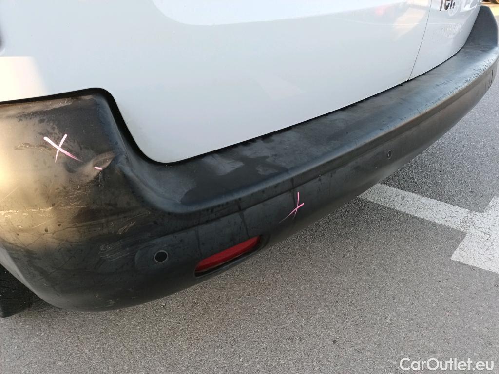  Peugeot  Expert PEUGEOT  / 2016 / 4P / furgón Furgón Pro 1.5 BlueHDi 120 Standard #20