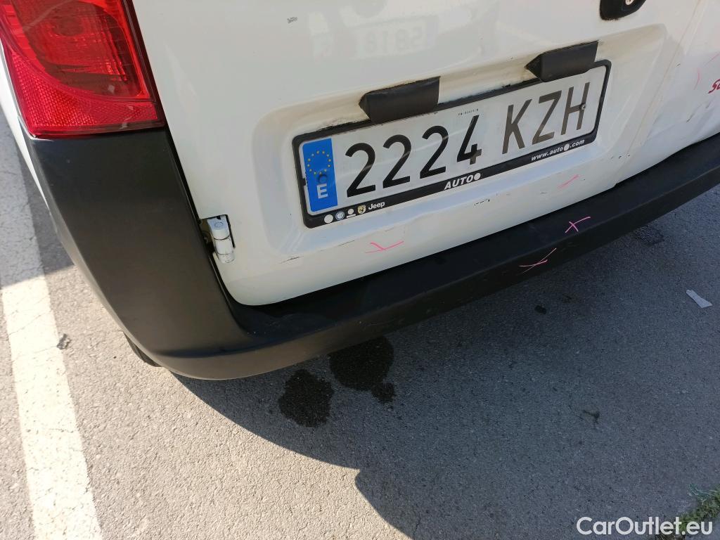  Fiat  Fiorino FIAT  / 2016 / 3P / furgón derivado de turismo Cargo Base 1.3 Mjet 59kW (80CV) E6 #16