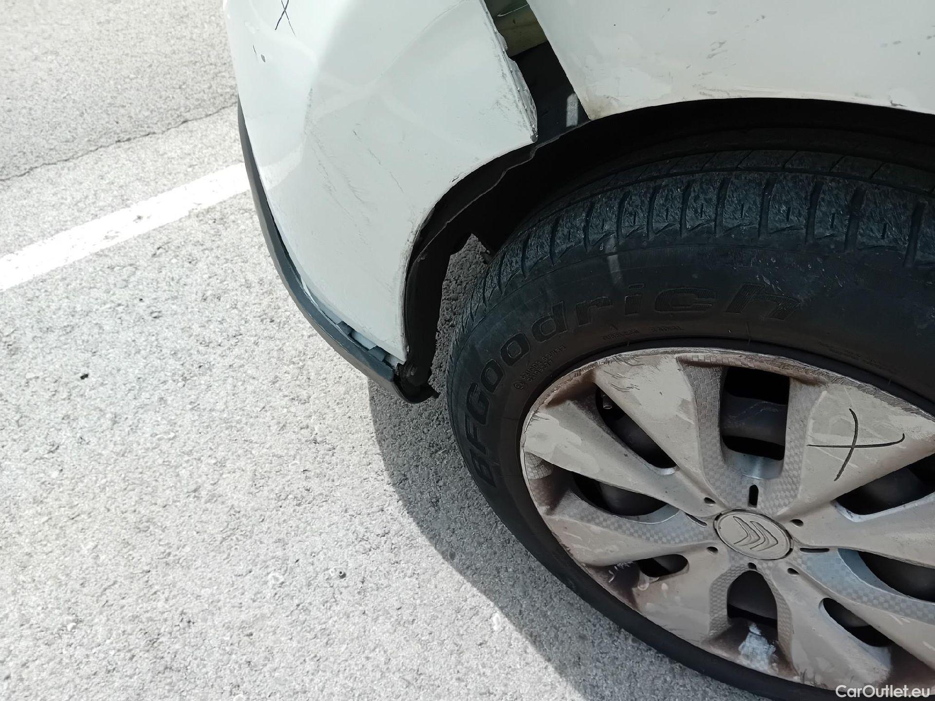  Citroen  C3 CITROEN  / 2016 / 5P / berlina comercial BlueHDi 73KW (100CV) S&S Comercial #16