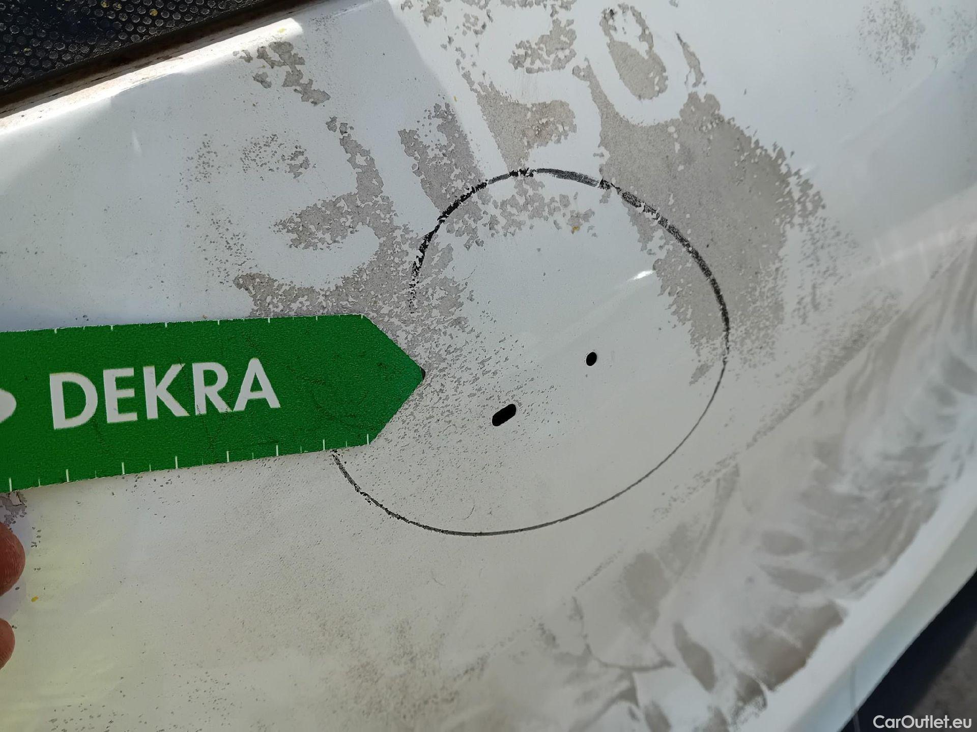  Citroen  C3 CITROEN  / 2016 / 5P / berlina comercial BlueHDi 73KW (100CV) S&S Comercial #29