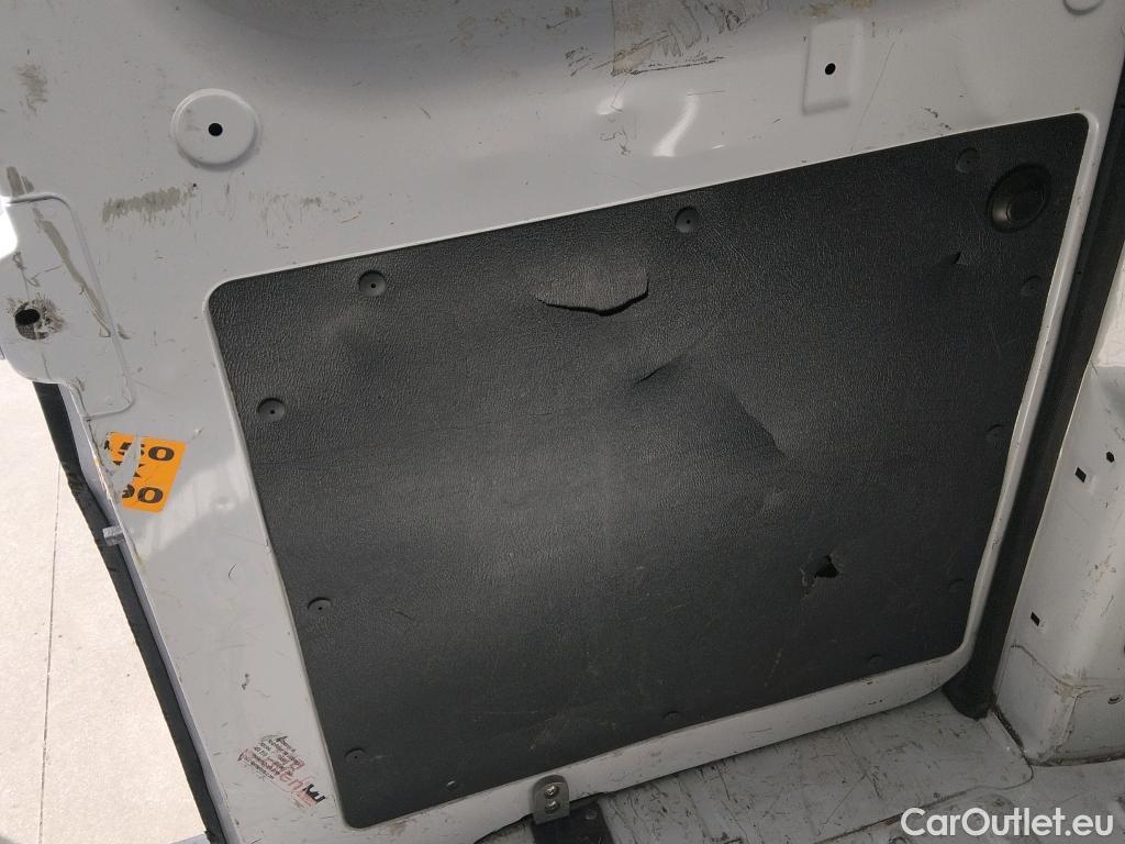  Citroen  Jumper CITROEN  / 2014 / 4P / furgón BlueHDi 103KW (140CV) Furgón 35L3H3 #41