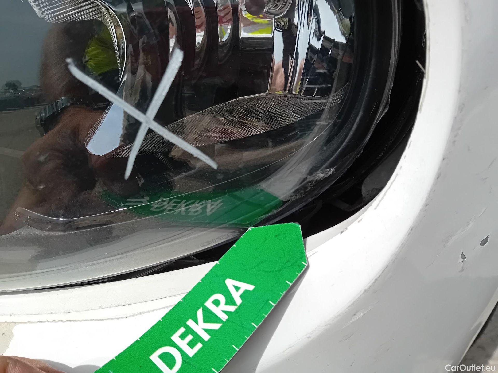  Citroen  C3 CITROEN  / 2016 / 5P / berlina comercial BlueHDi 73KW (100CV) S&S Comercial #9